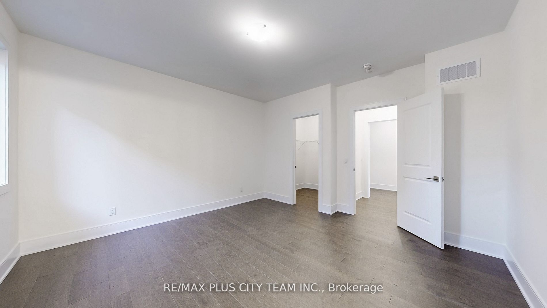 MLS #N12444213 image #27