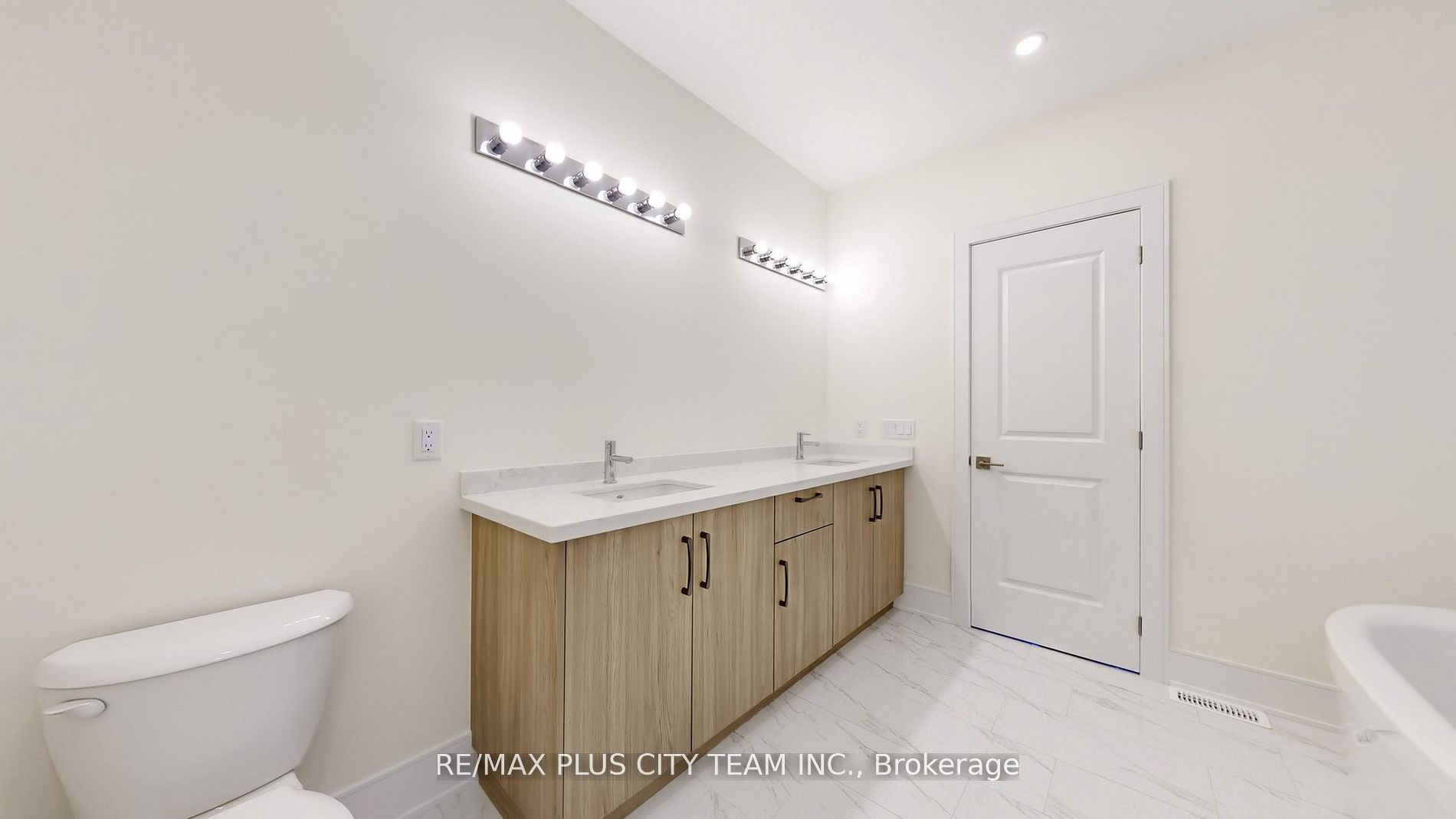 MLS #N12444213 image #32