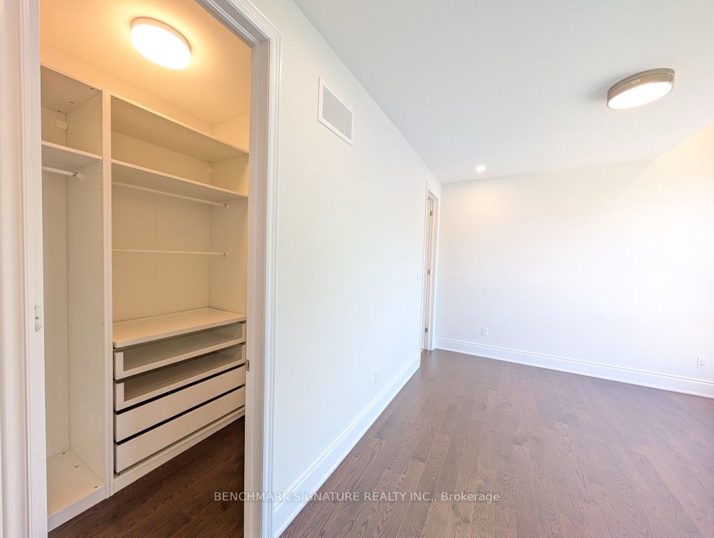 MLS #N12445890 image #37