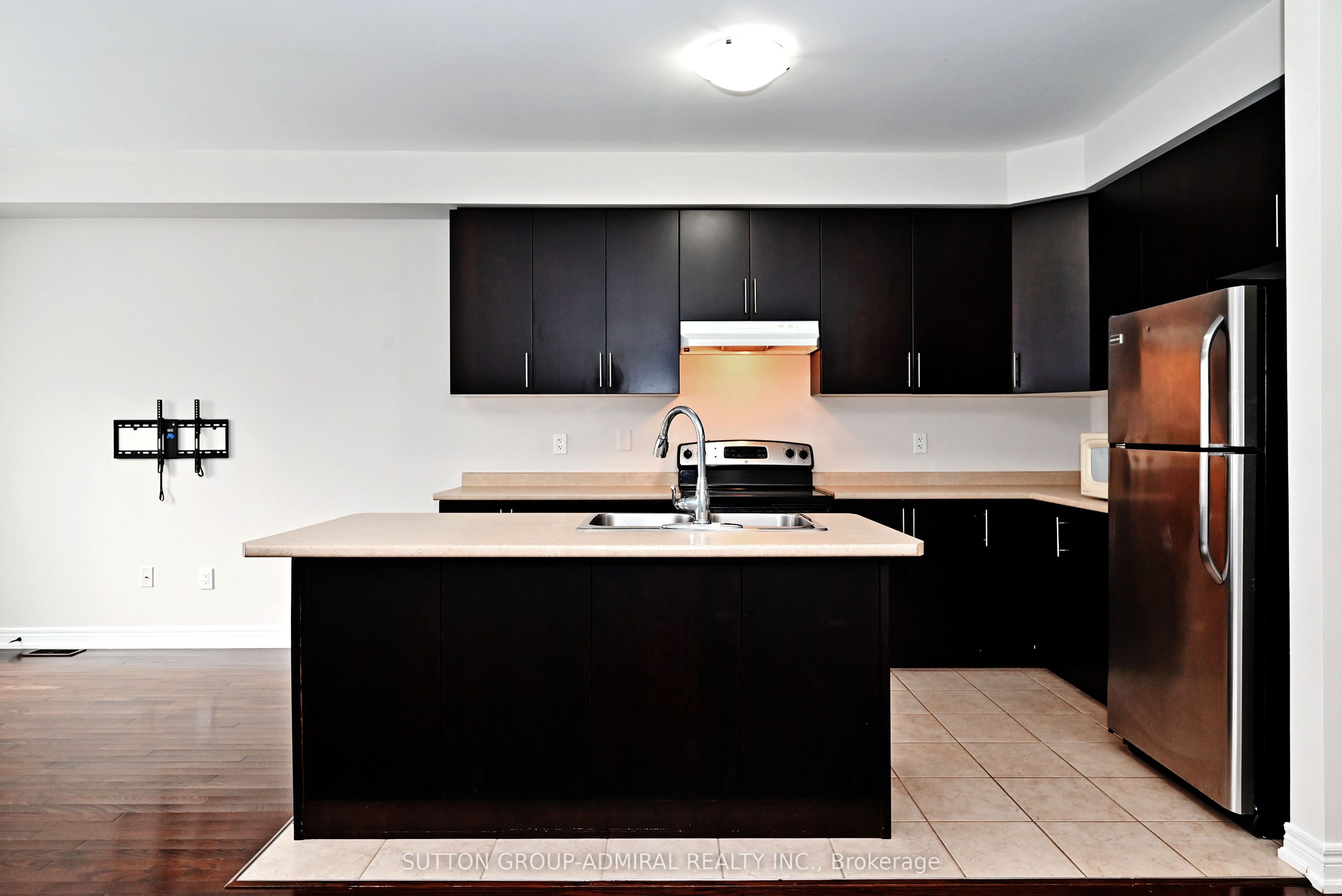 MLS #N12448448 image #9