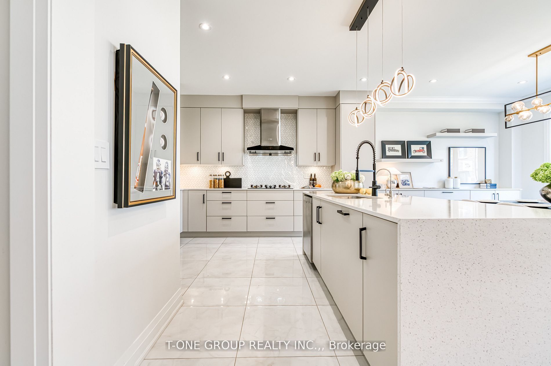 MLS #N12453273 image #16