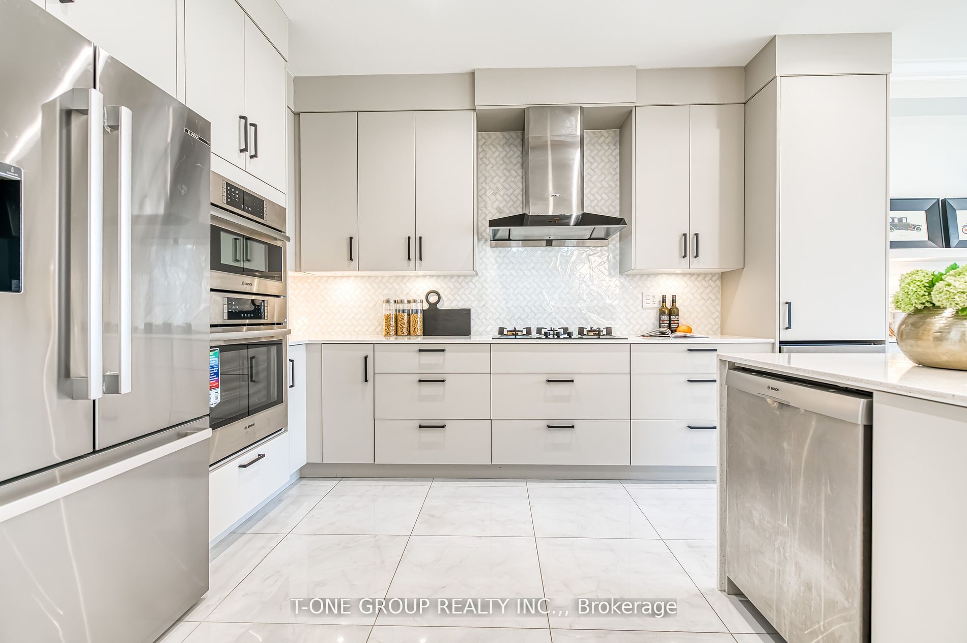 MLS #N12453273 image #17