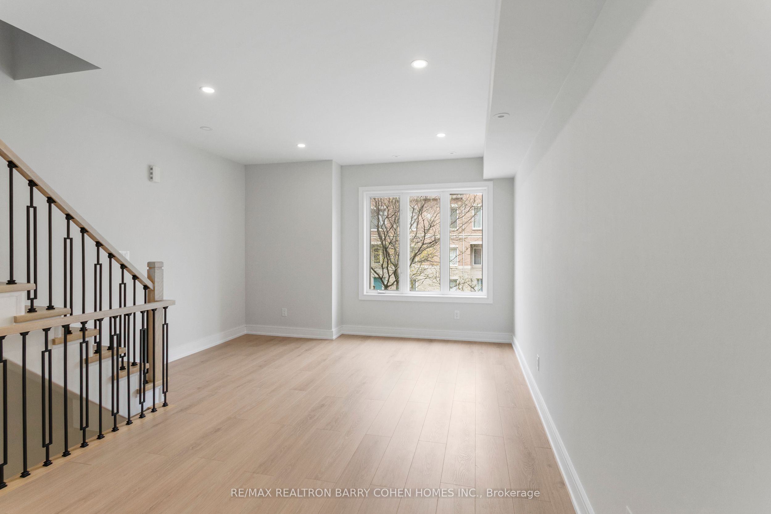 MLS #N12453833 image #12