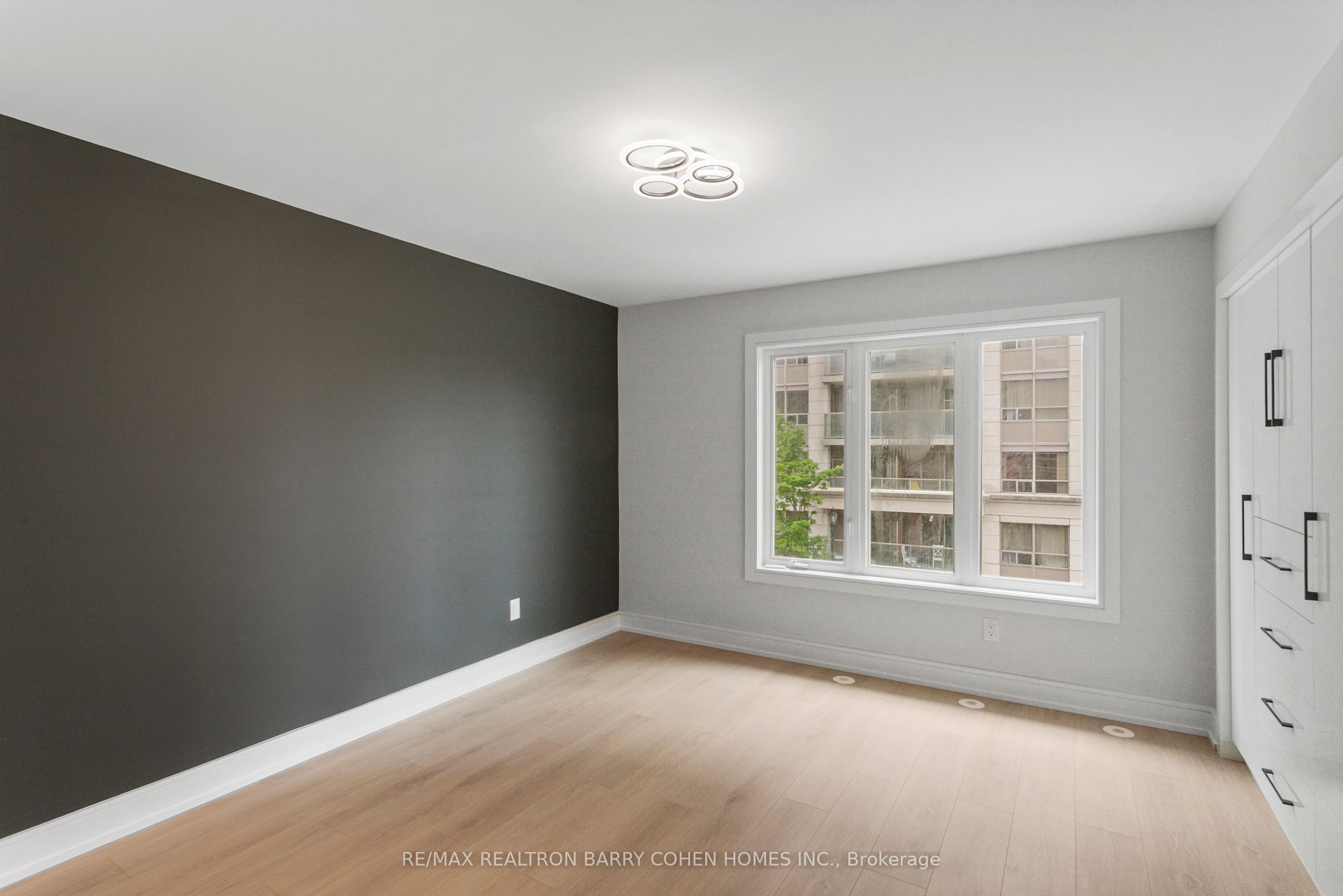 MLS #N12453833 image #28