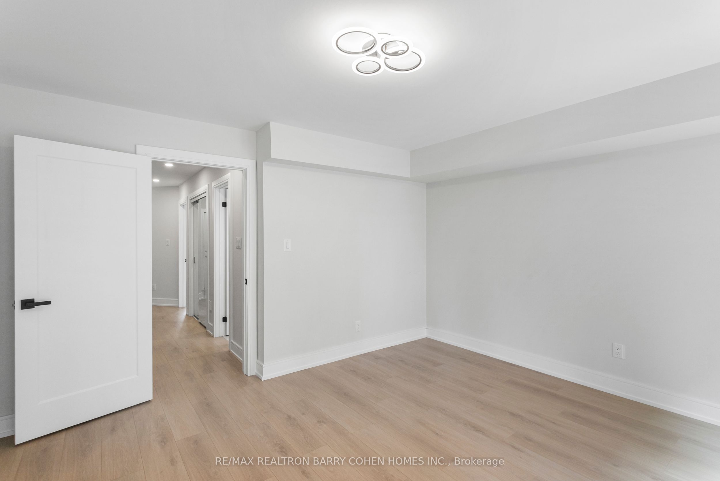 MLS #N12453833 image #9