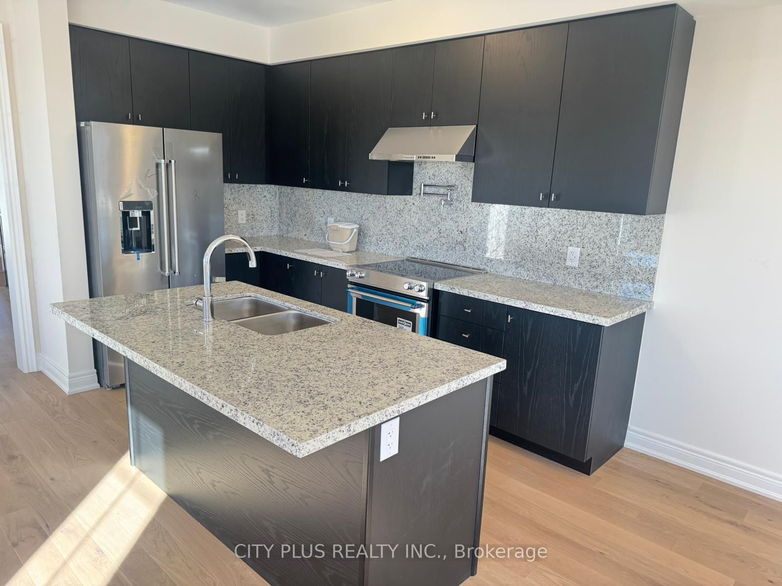 MLS #N12456951 image #10