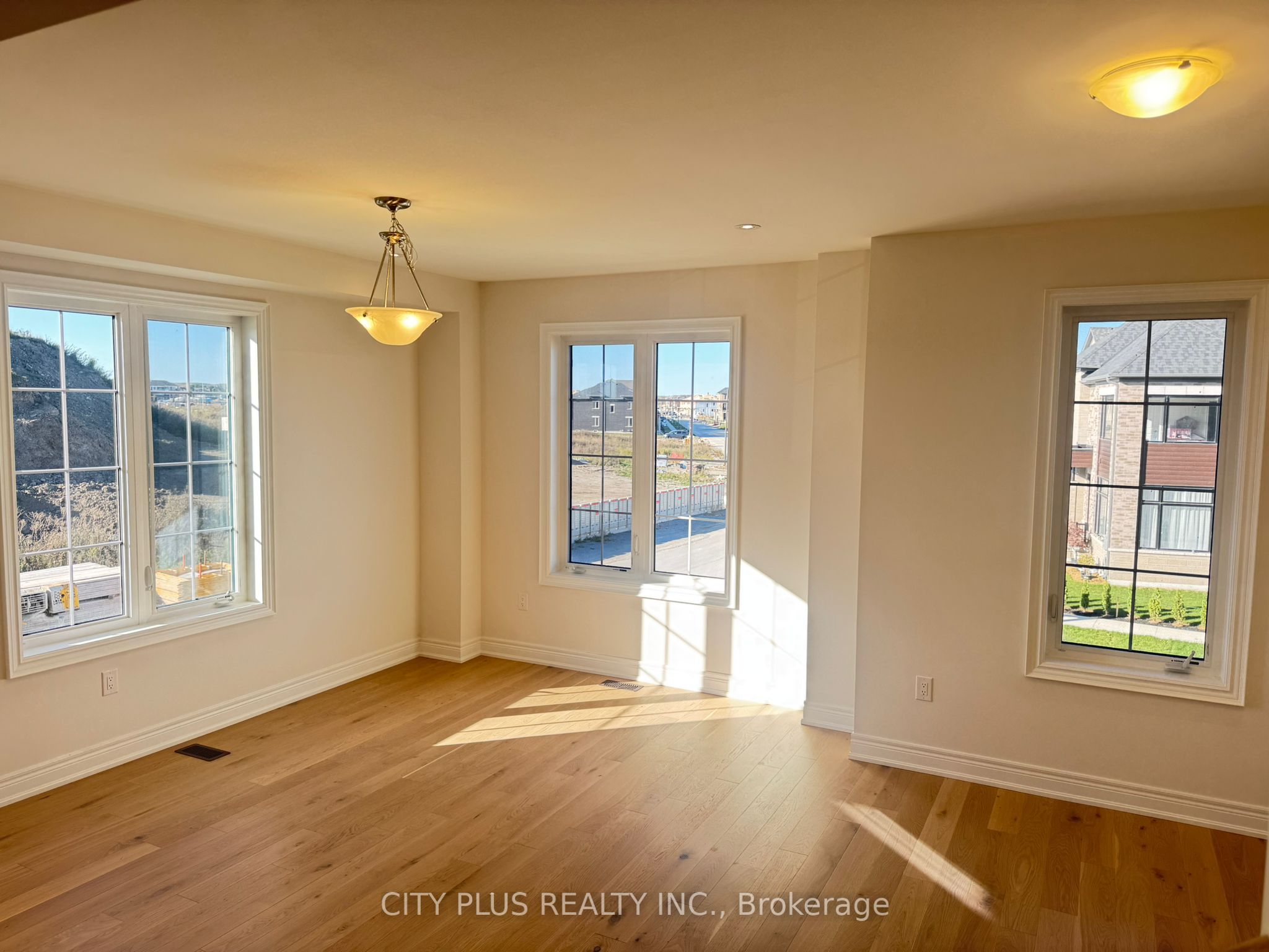 MLS #N12456951 image #12