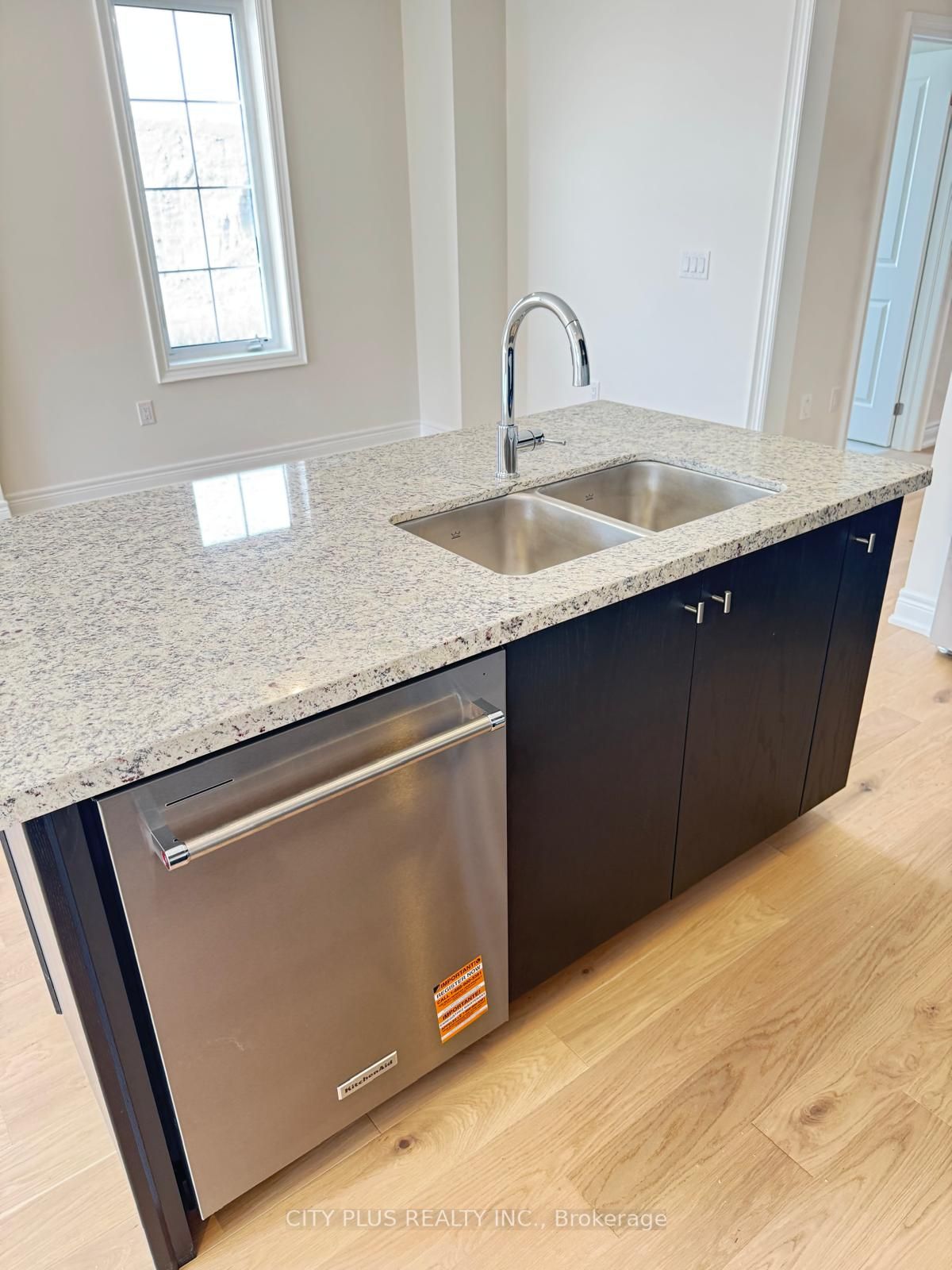 MLS #N12456951 image #13