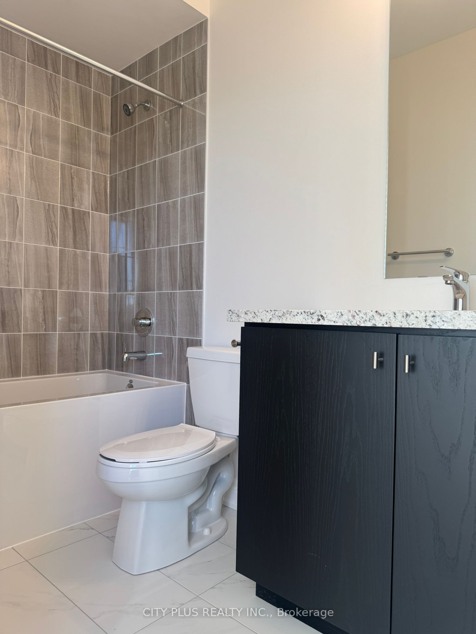 MLS #N12456951 image #27