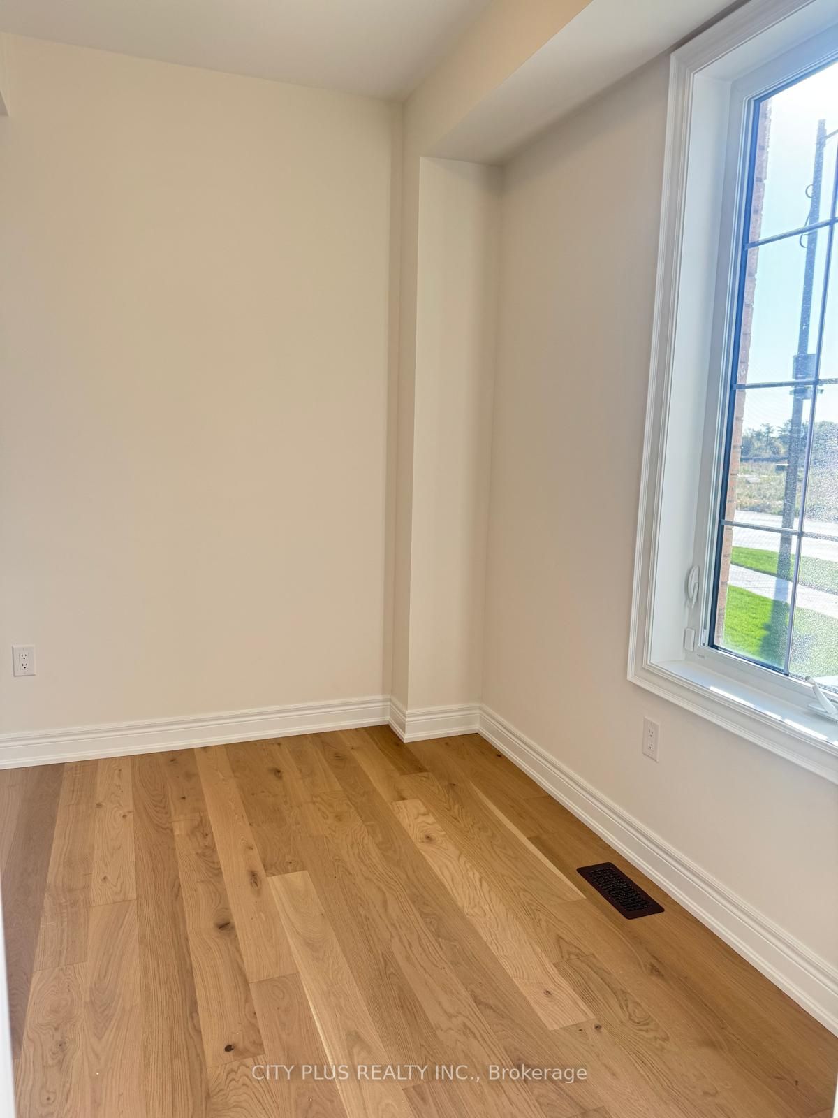 MLS #N12456951 image #6