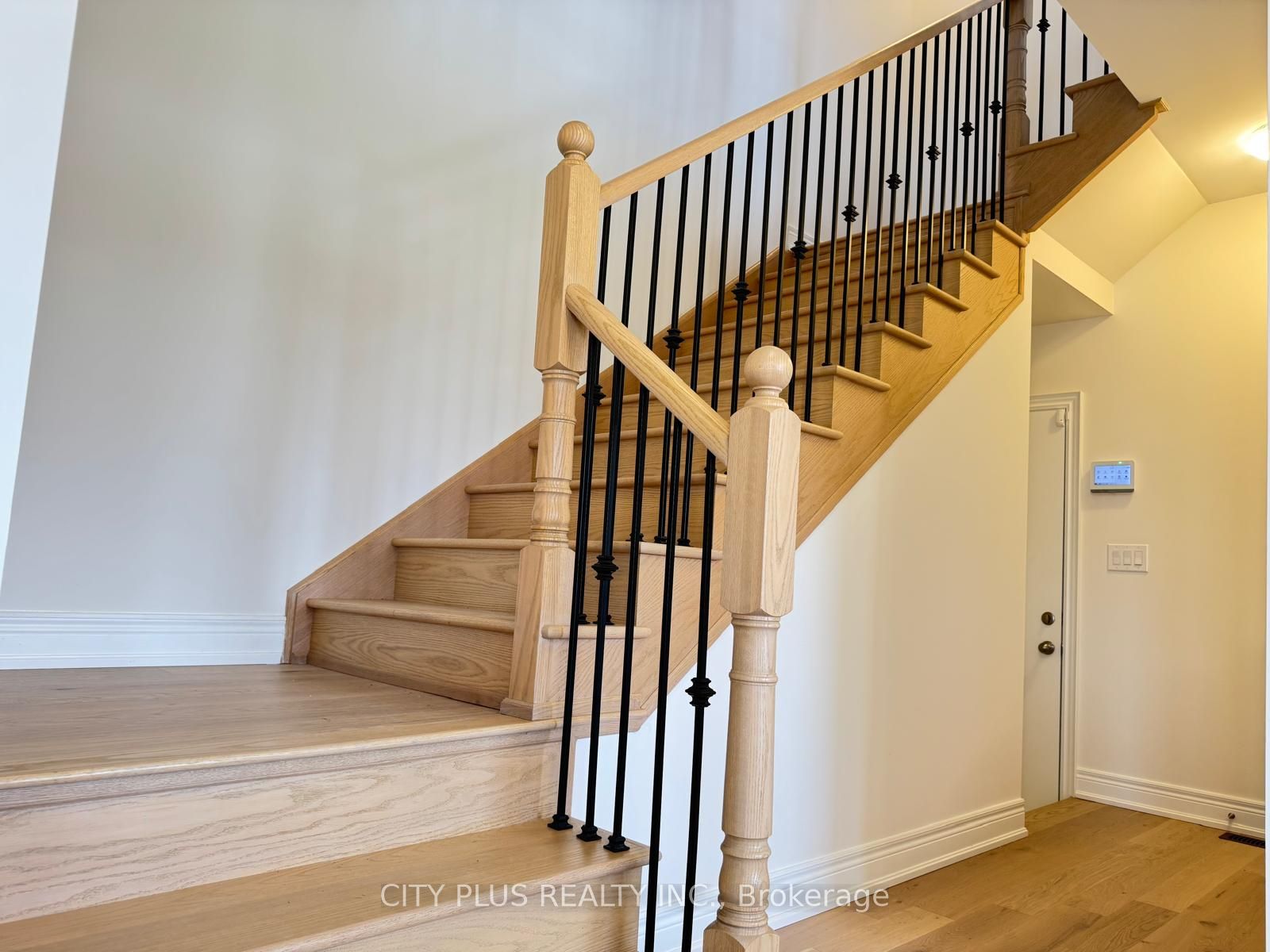 MLS #N12456951 image #8