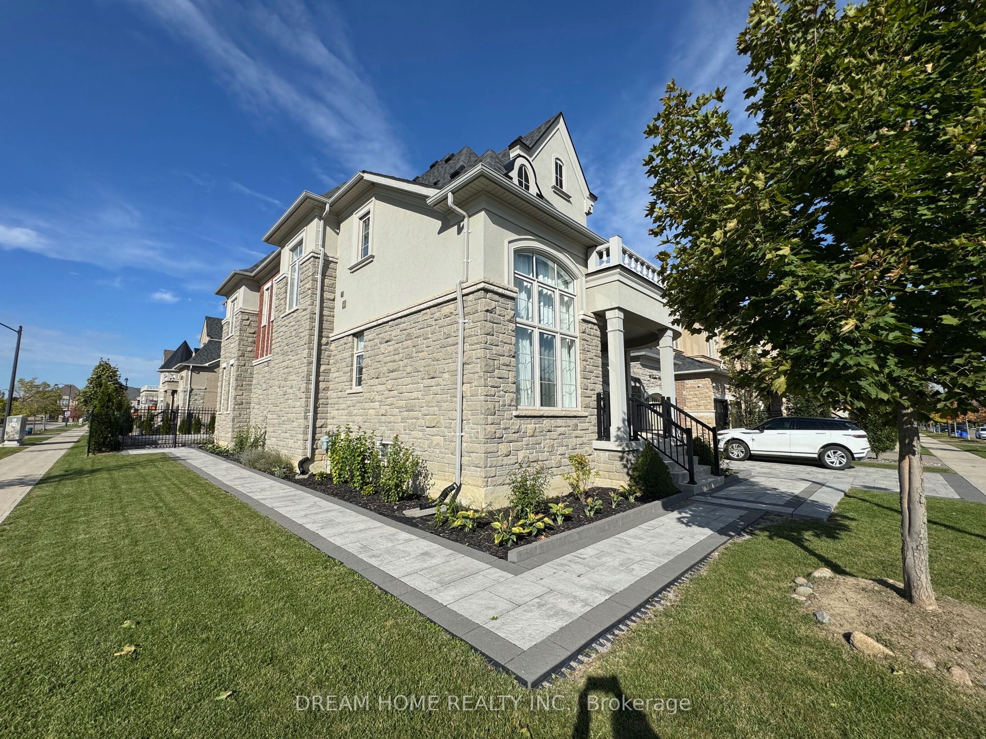 MLS #N12458084 image #1