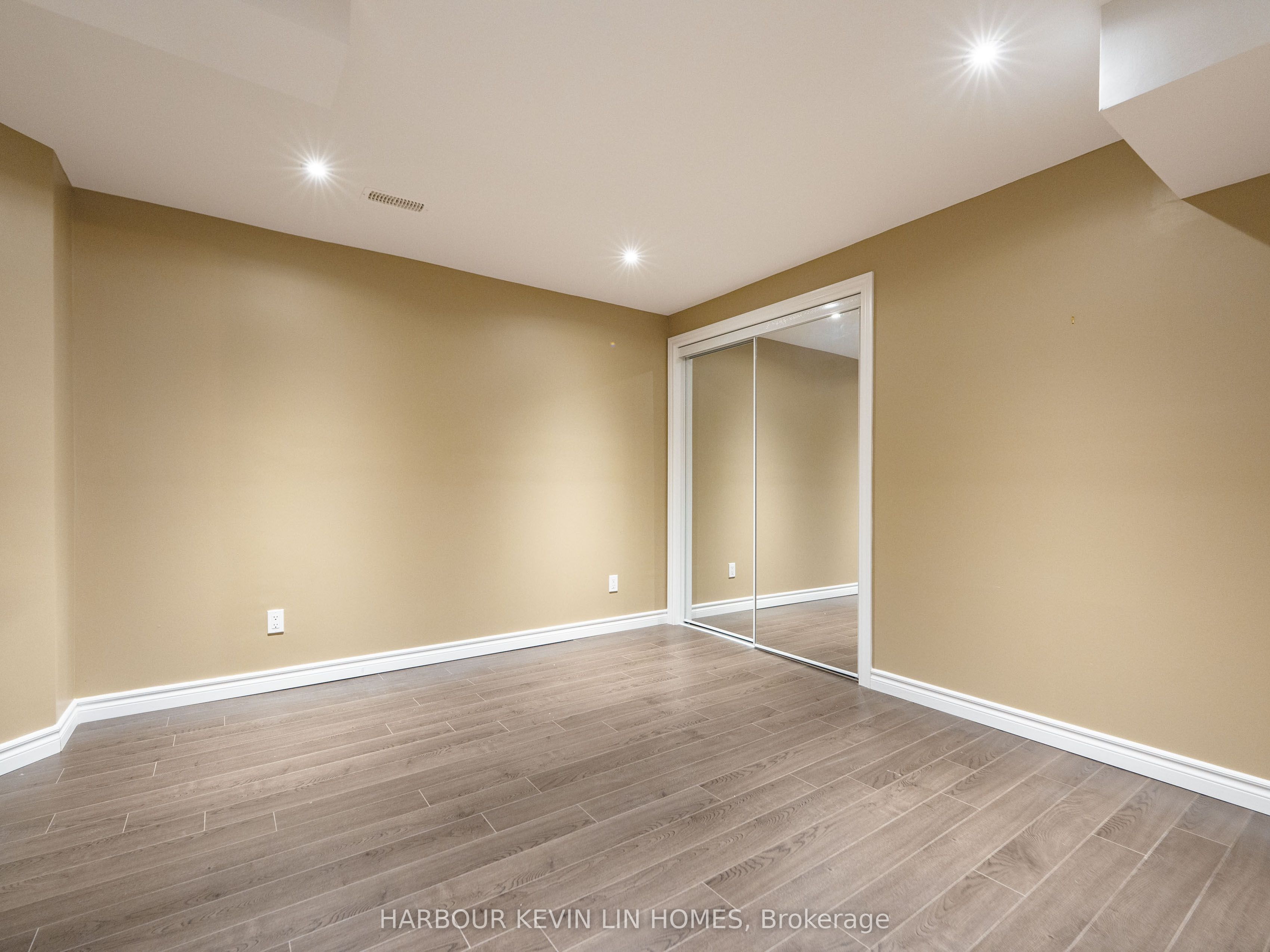 MLS #N12458970 image #44