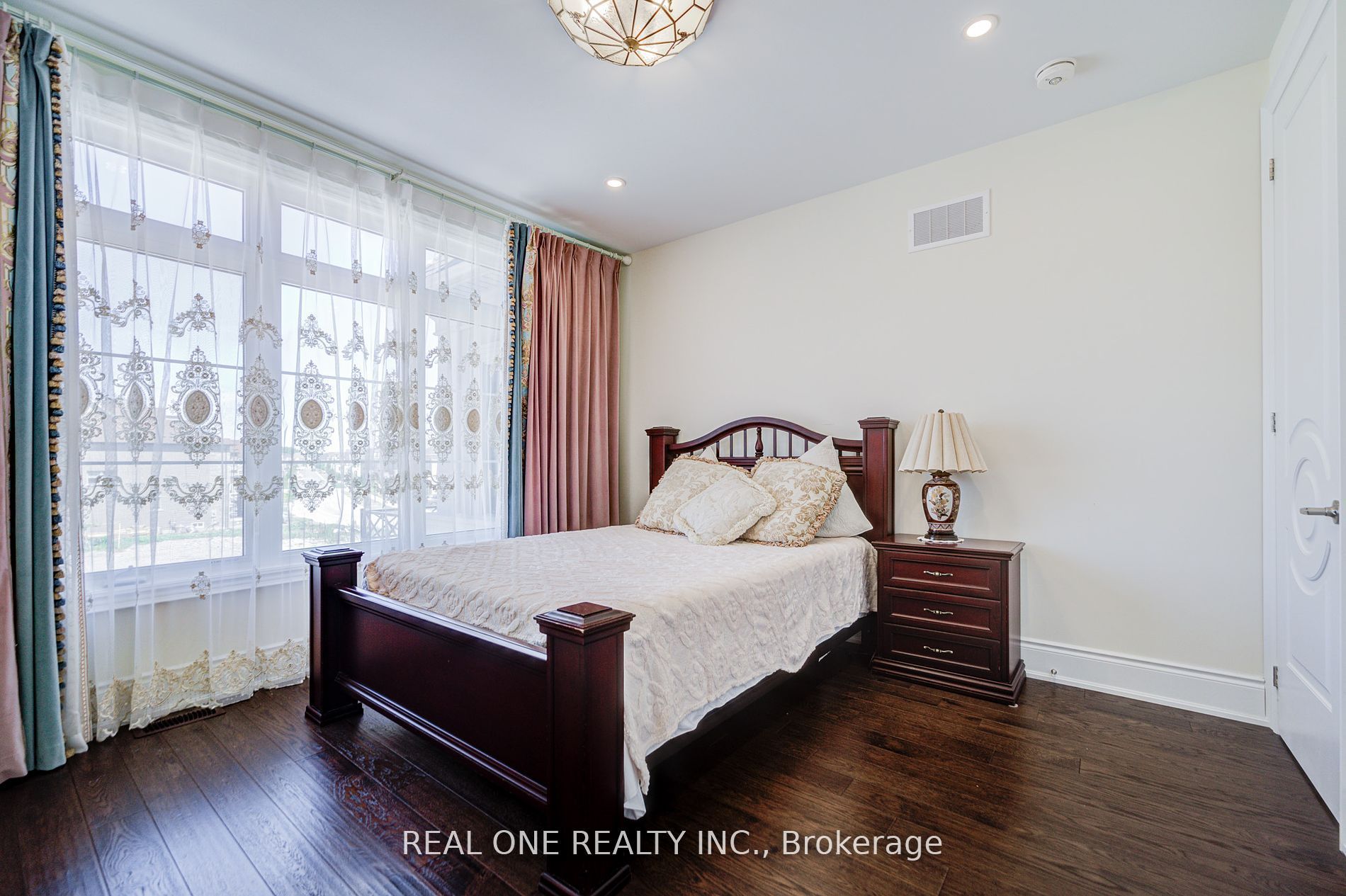 MLS #N12460248 image #30