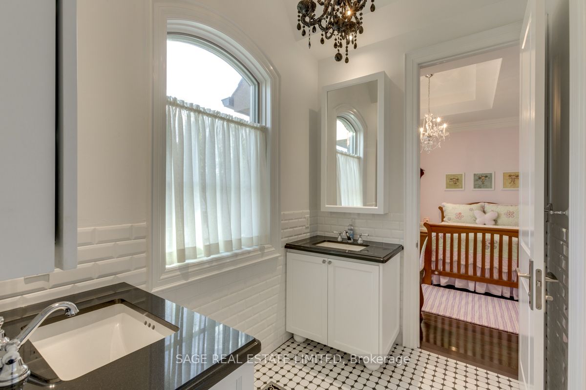 MLS #N12462166 image #32