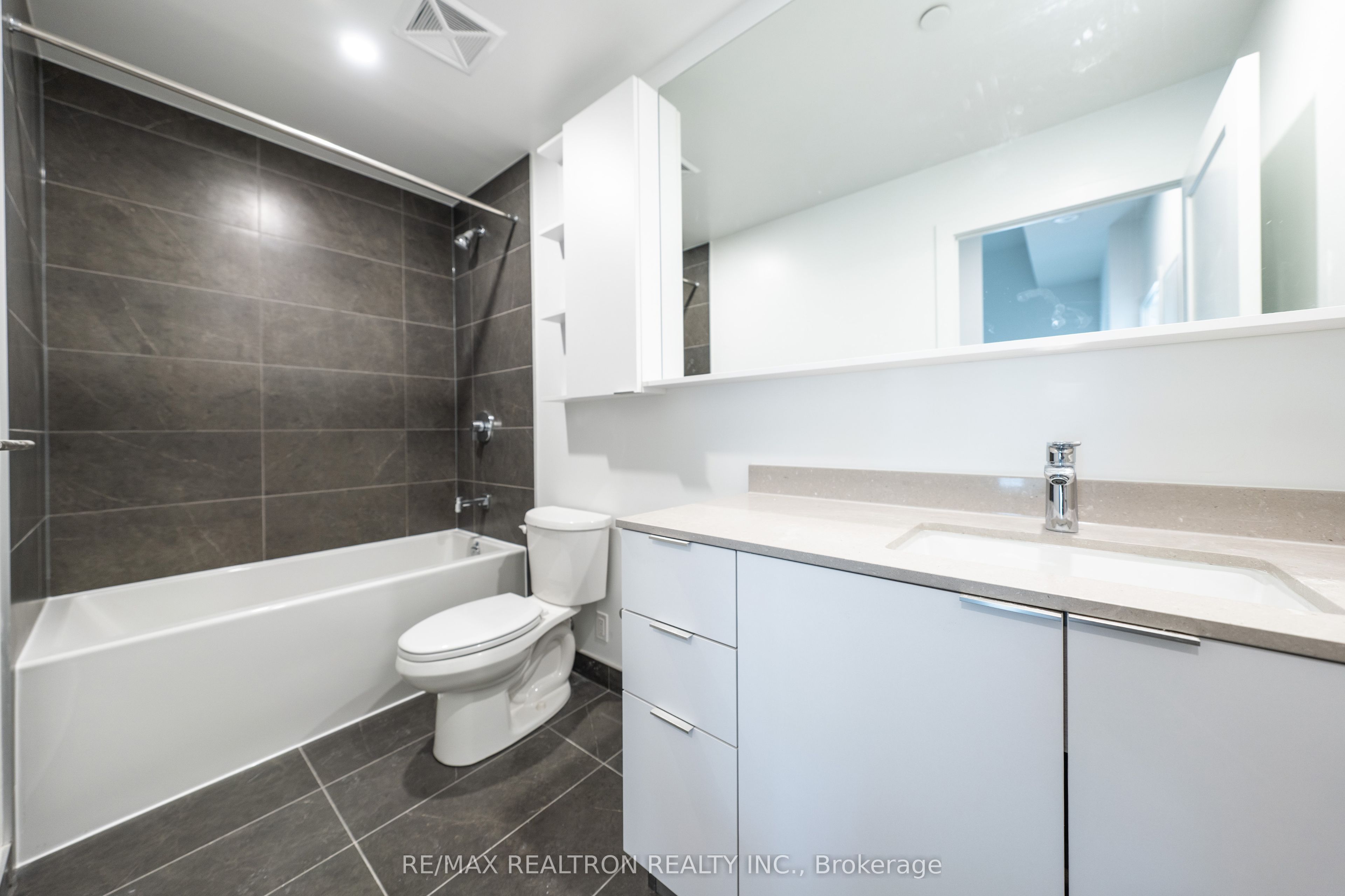 MLS #N12462436 image #17