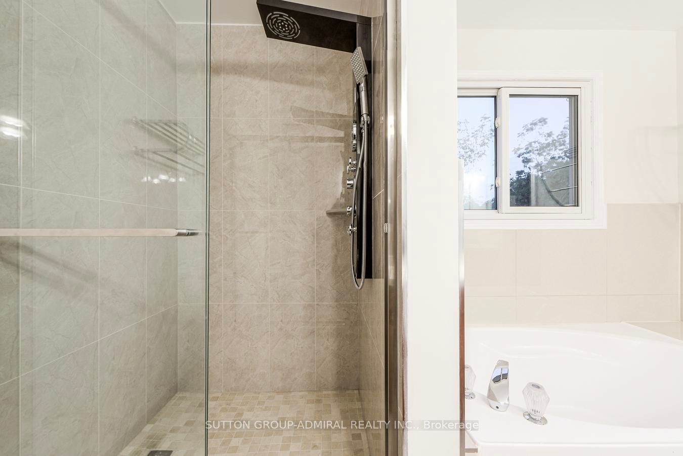 MLS #N12466118 image #37