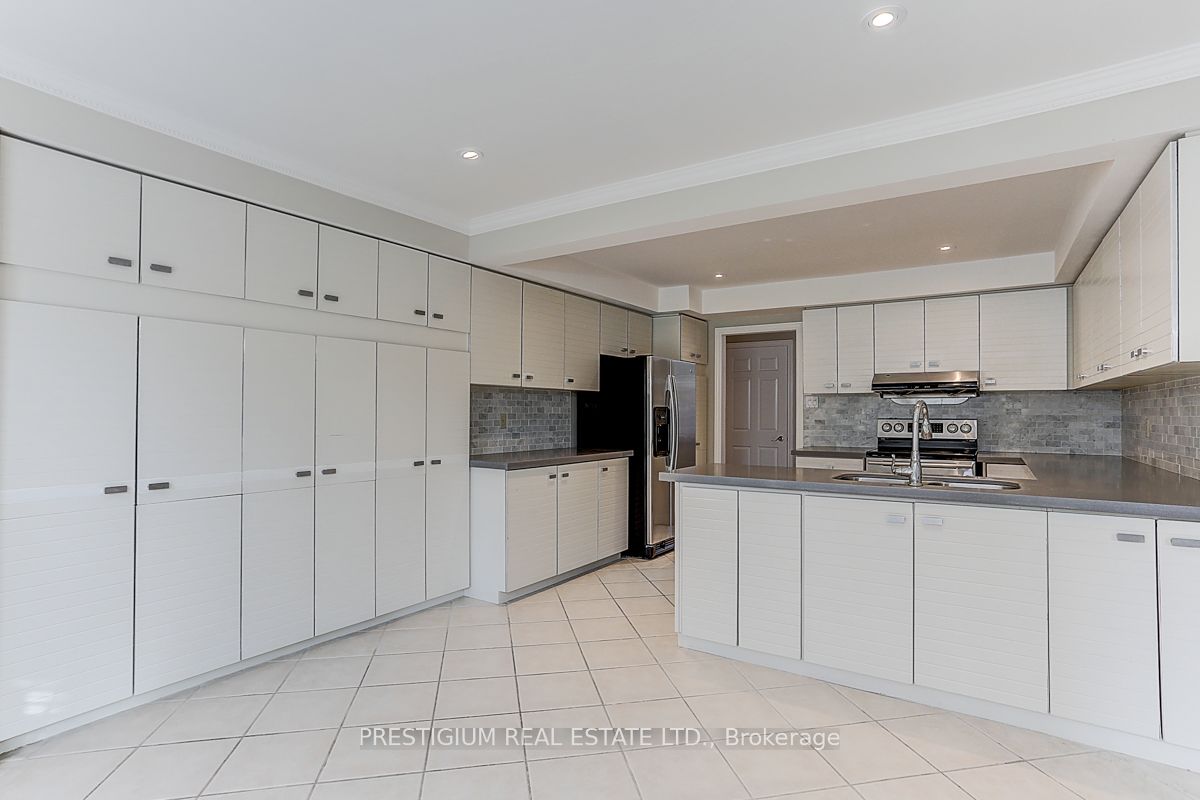 MLS #N12466438 image #11