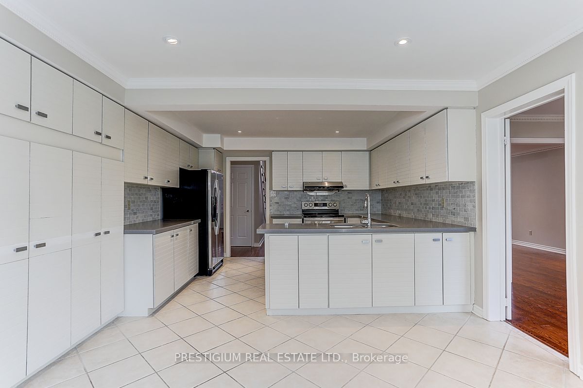 MLS #N12466438 image #12