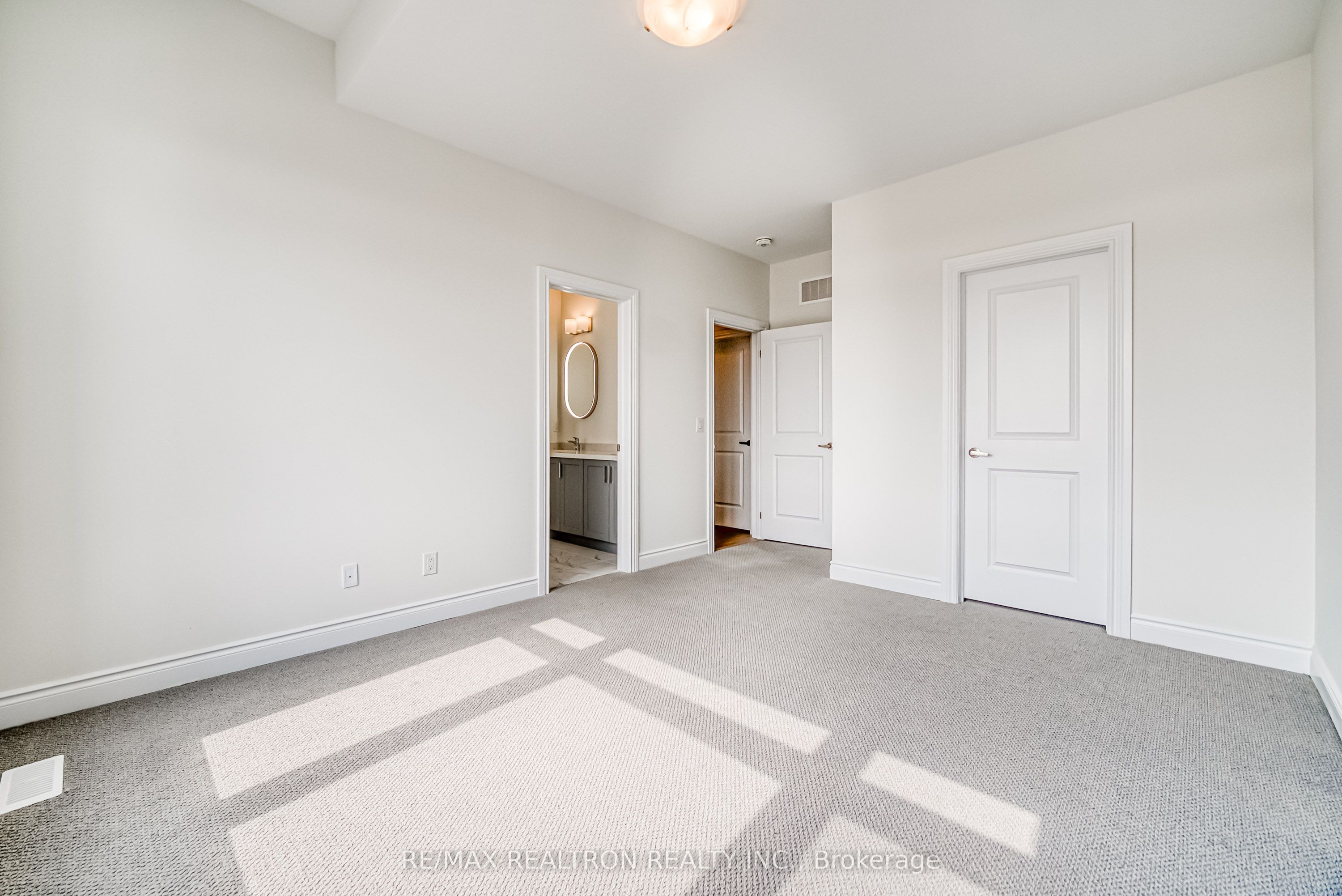 MLS #N12466879 image #32