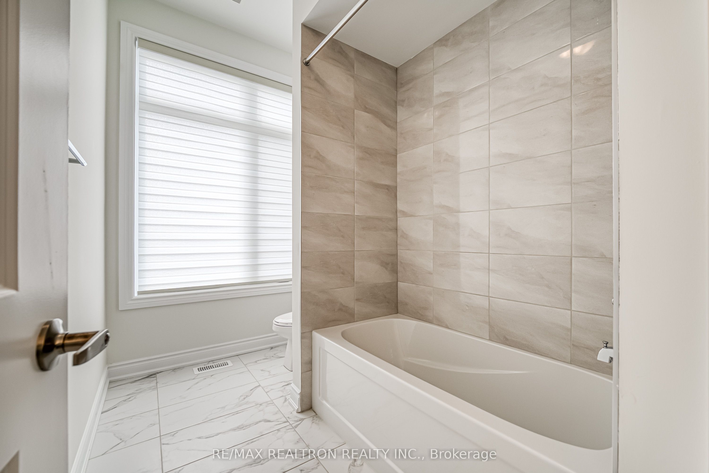 MLS #N12466879 image #34