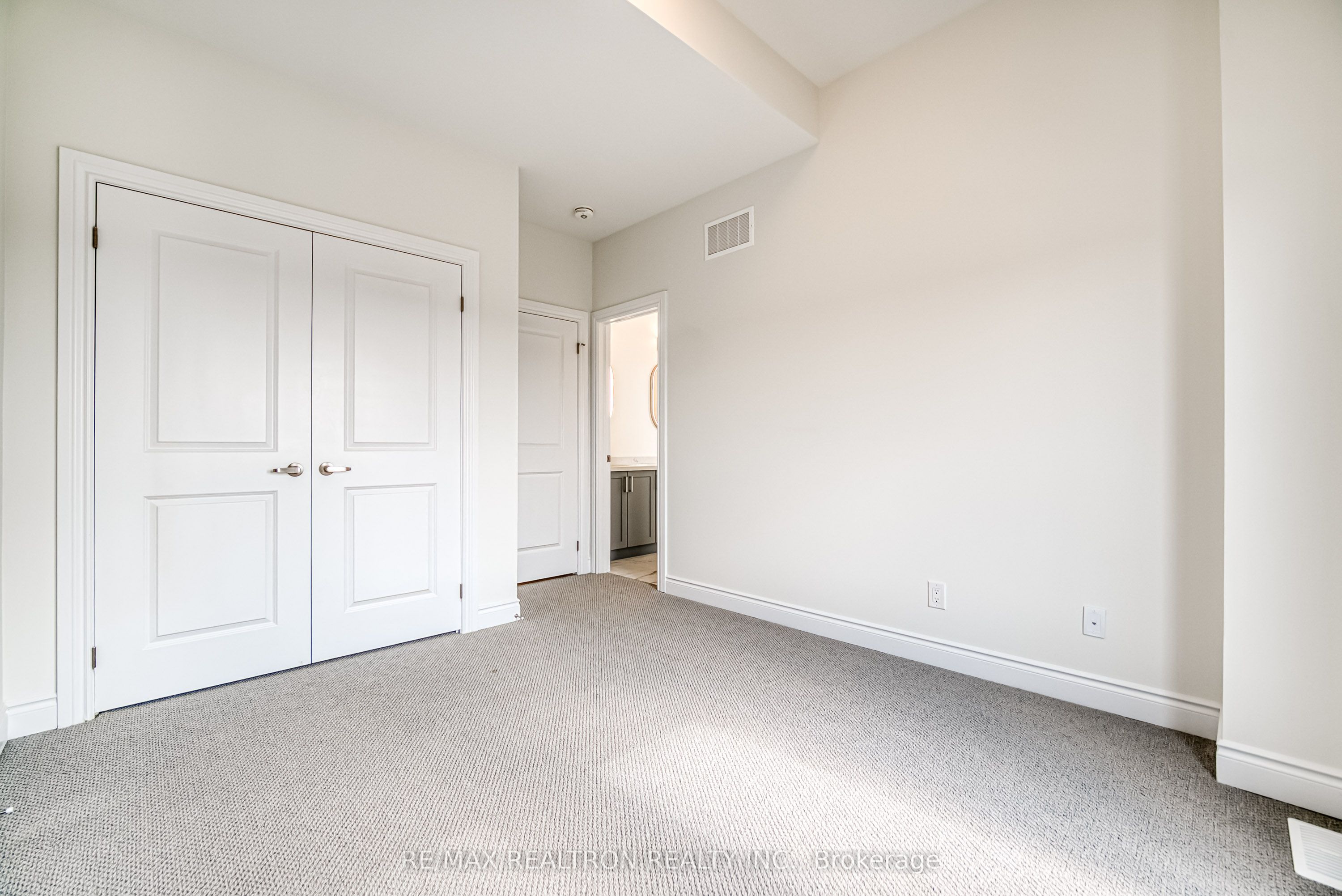 MLS #N12466879 image #35