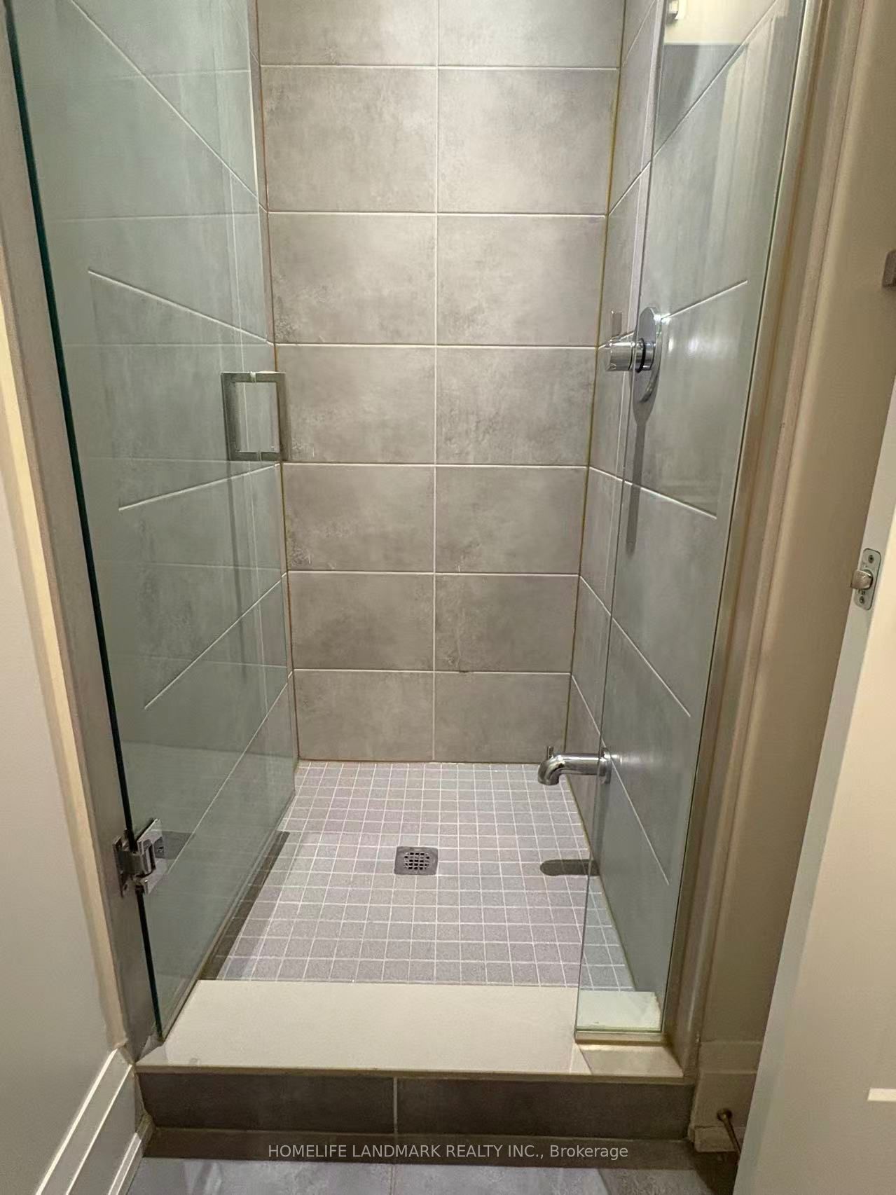 MLS #N12470554 image #17