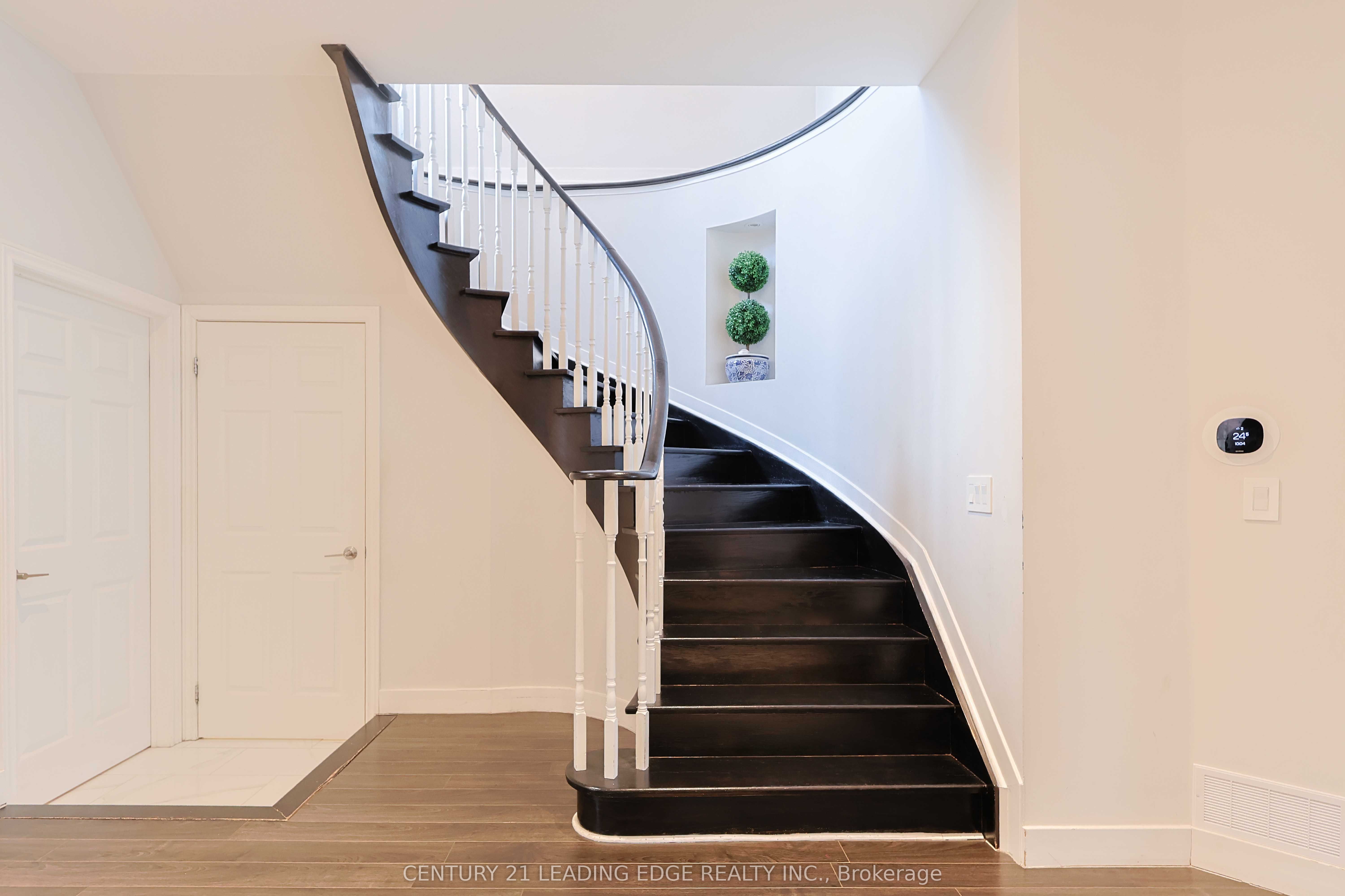 MLS #N12470735 image #11