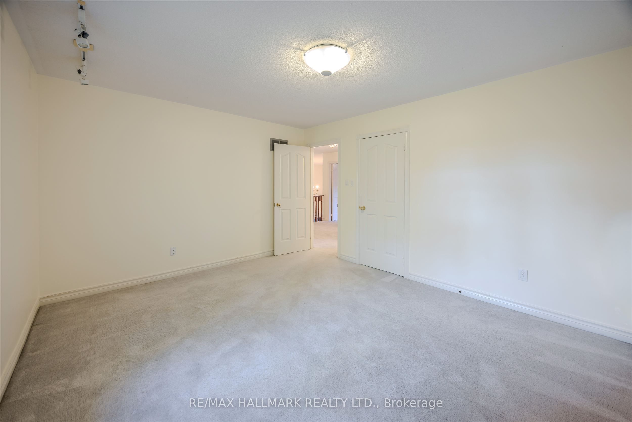 MLS #N12477867 image #32