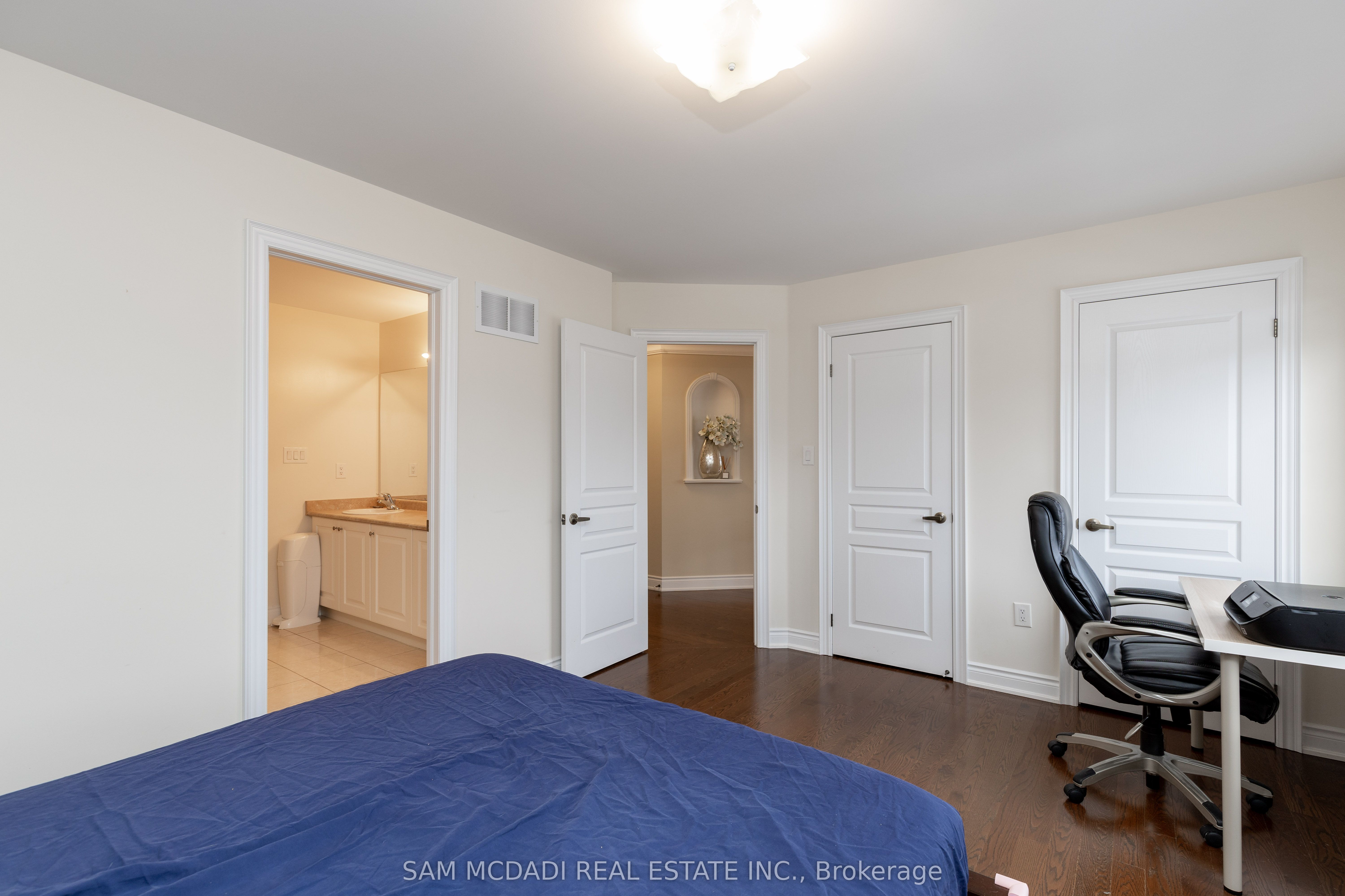 MLS #N12482894 image #24