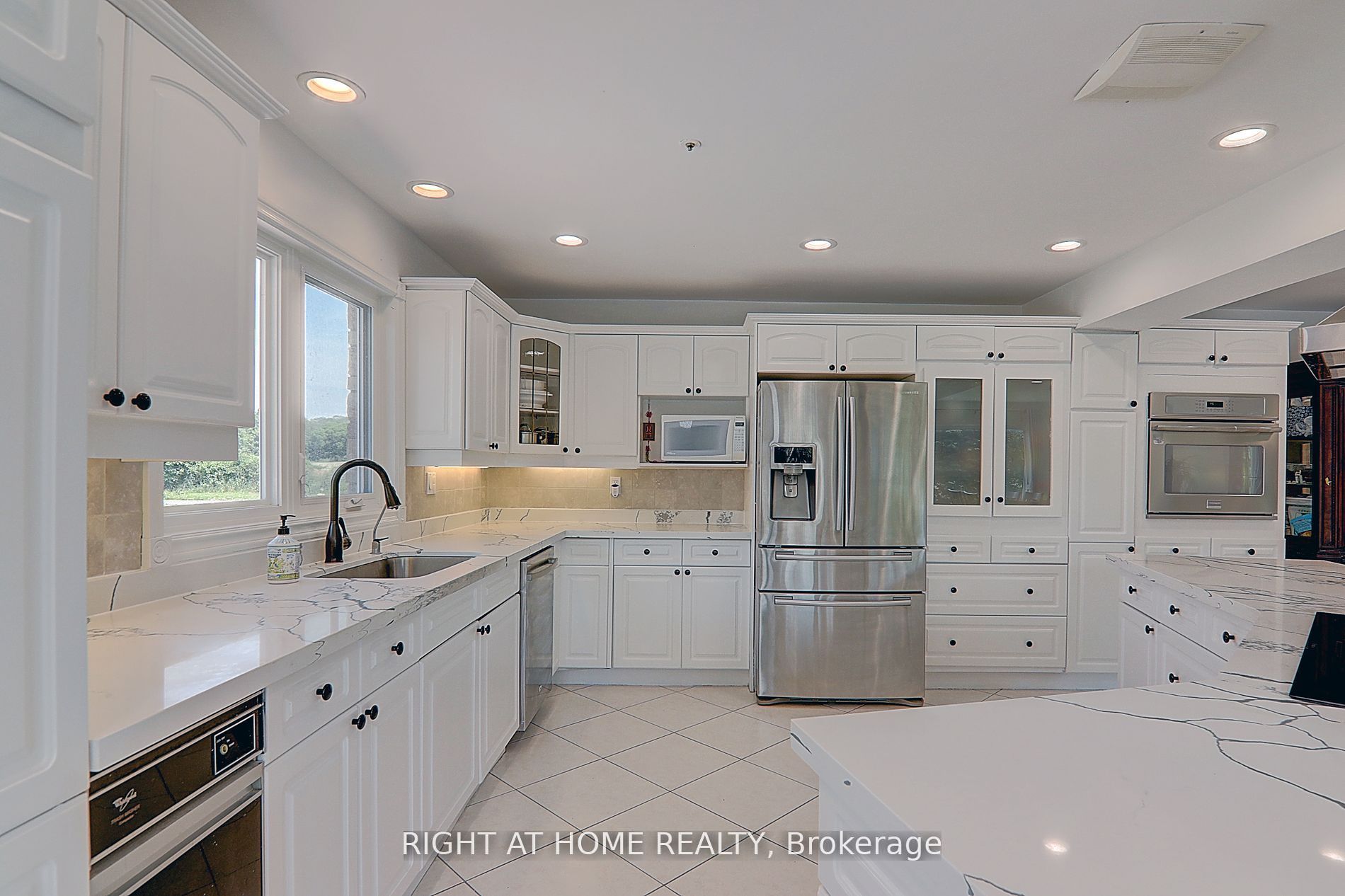 MLS #N12485581 image #16