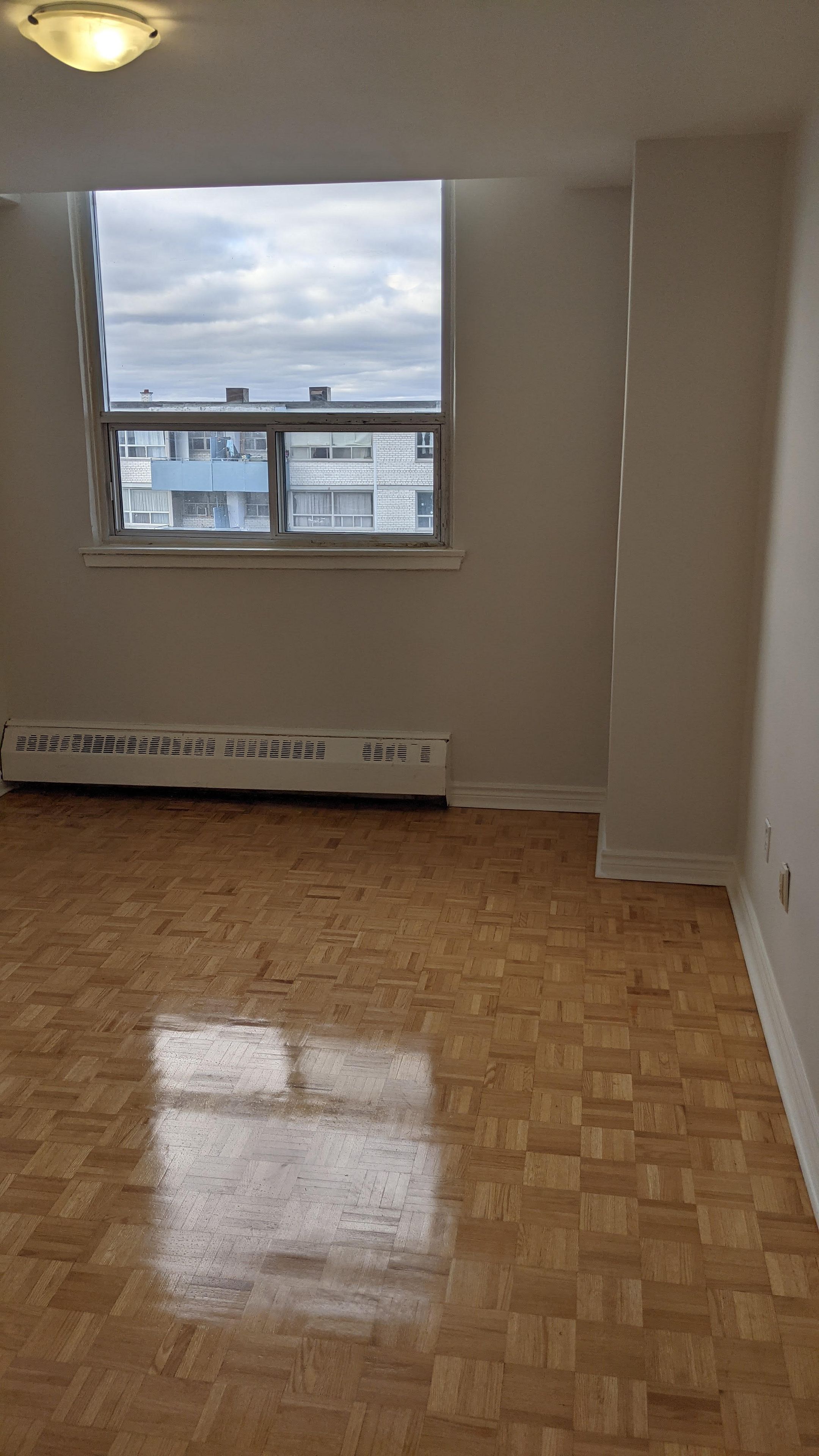 MLS #W12230317 image #0