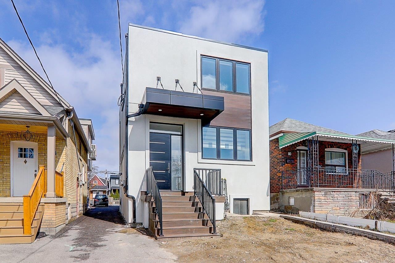 MLS #W12263353 image #0
