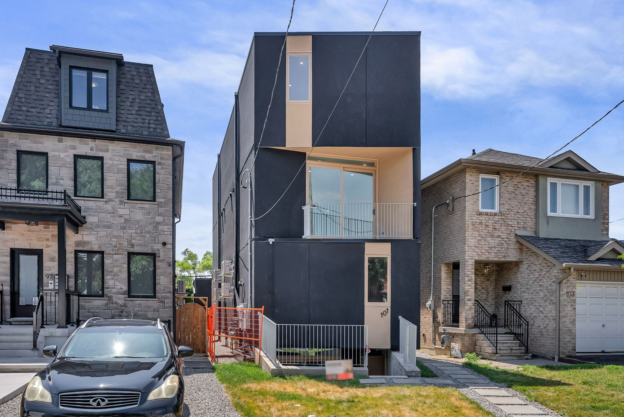 MLS #W12284301 image #0