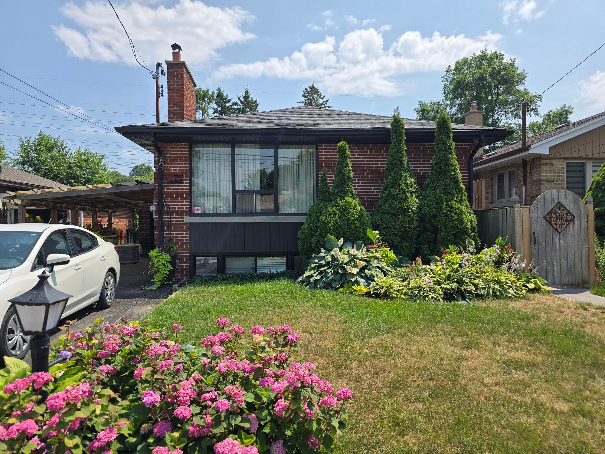 MLS #W12321142 image #0