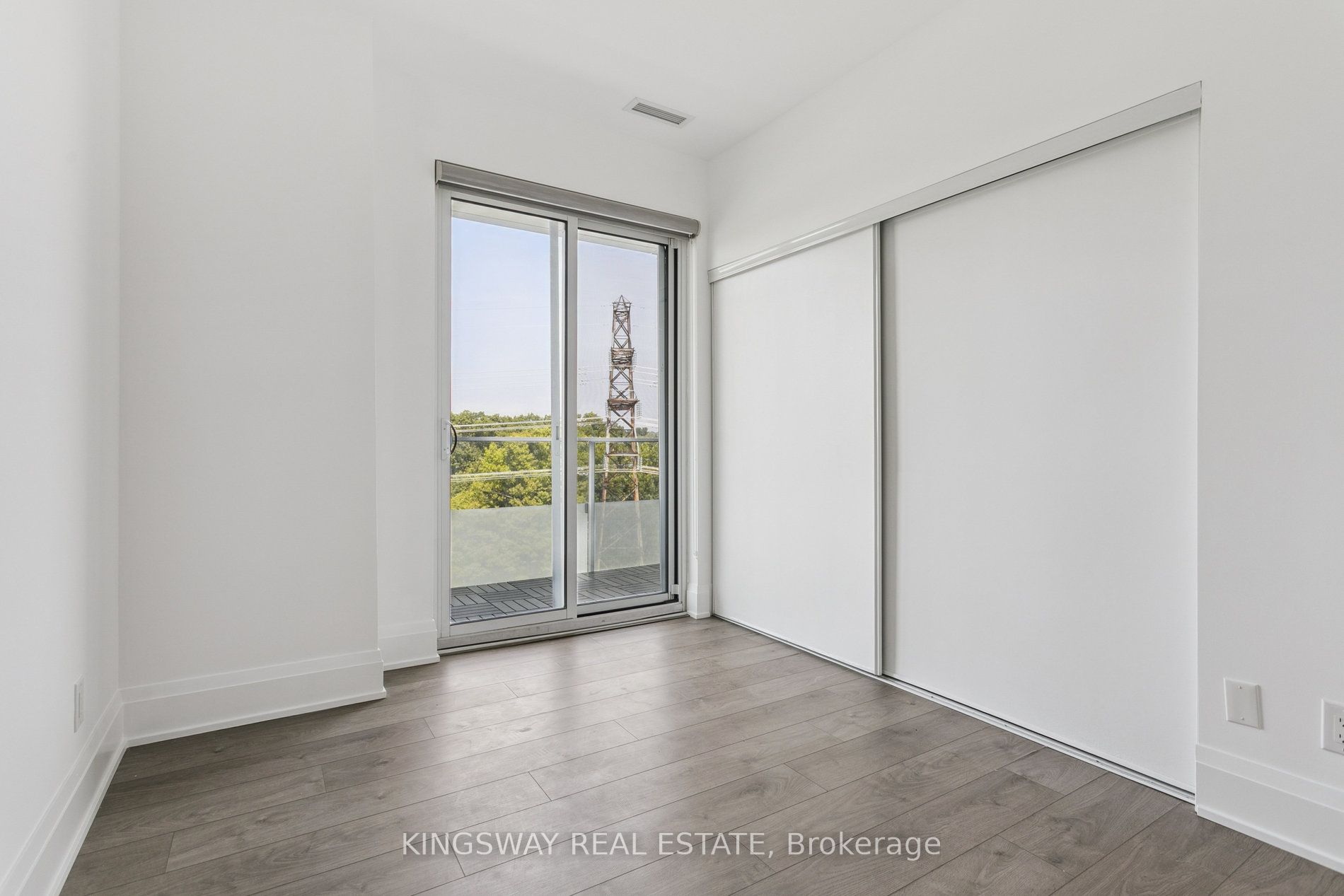 MLS #W12336443 image #14