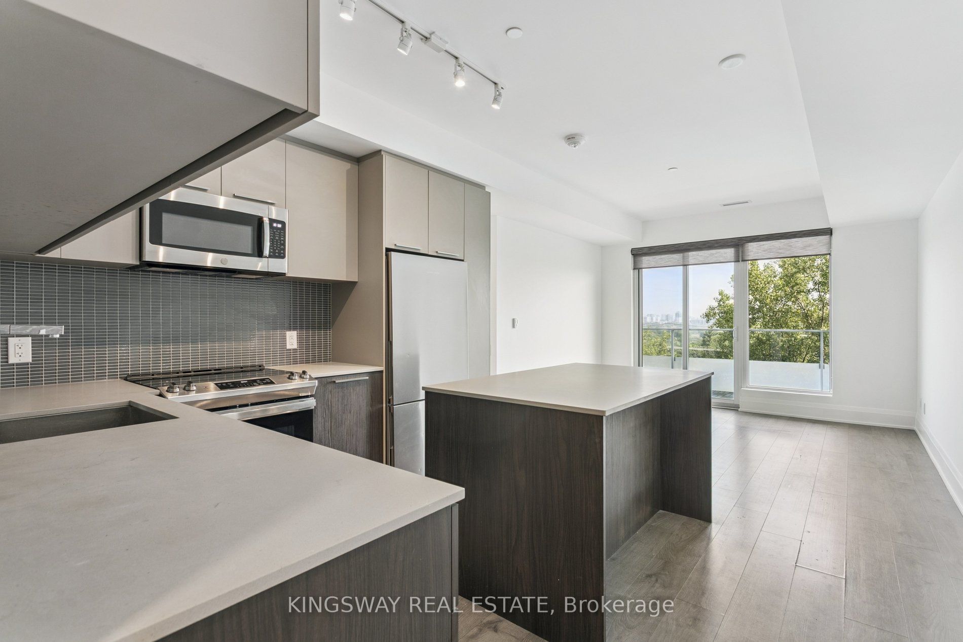 MLS #W12336443 image #6