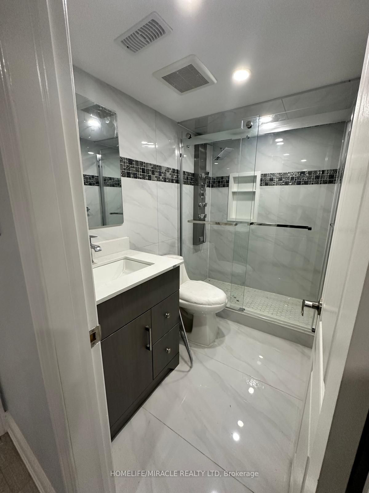 MLS #W12337943 image #6