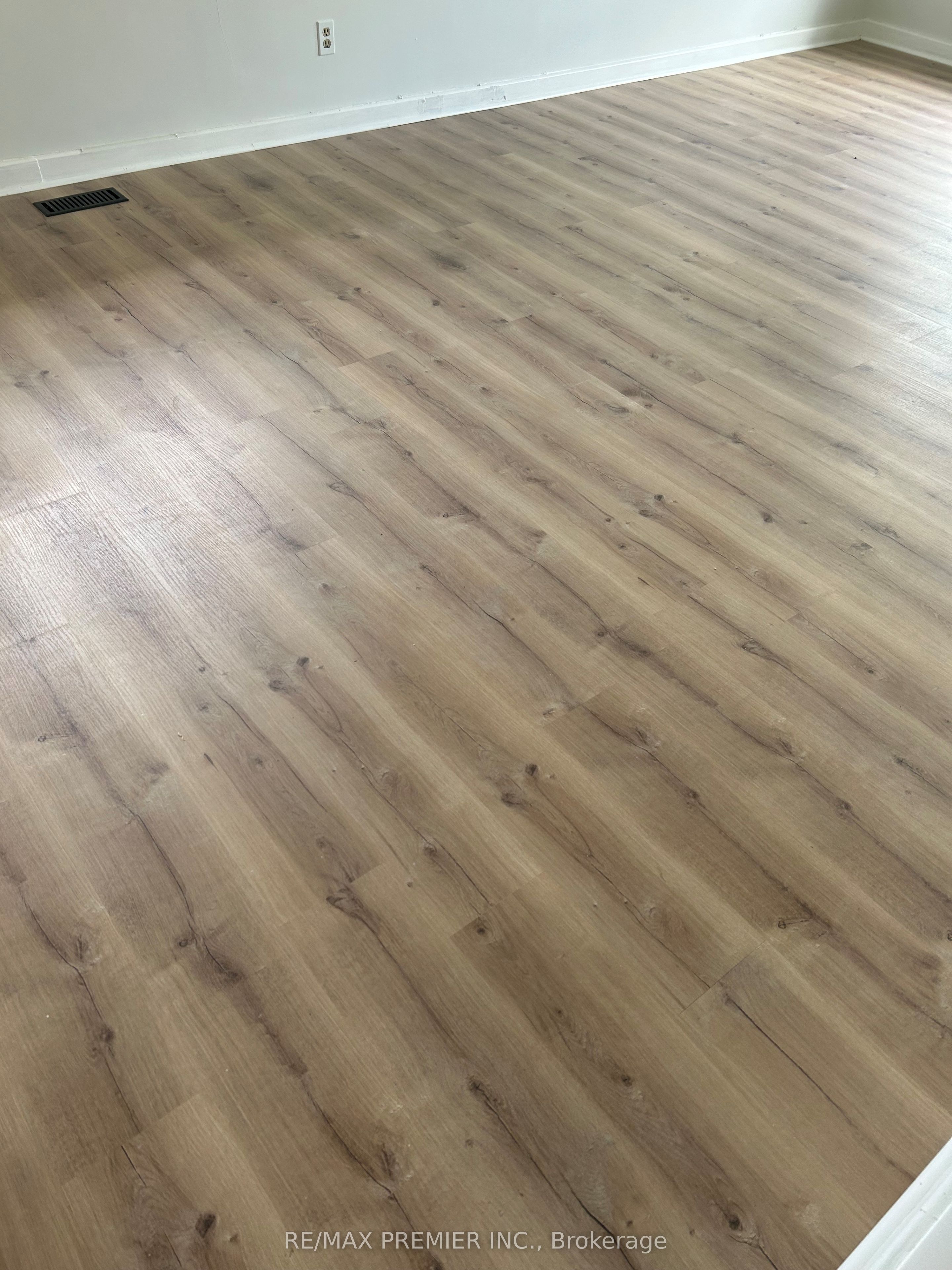 MLS #W12338189 image #1