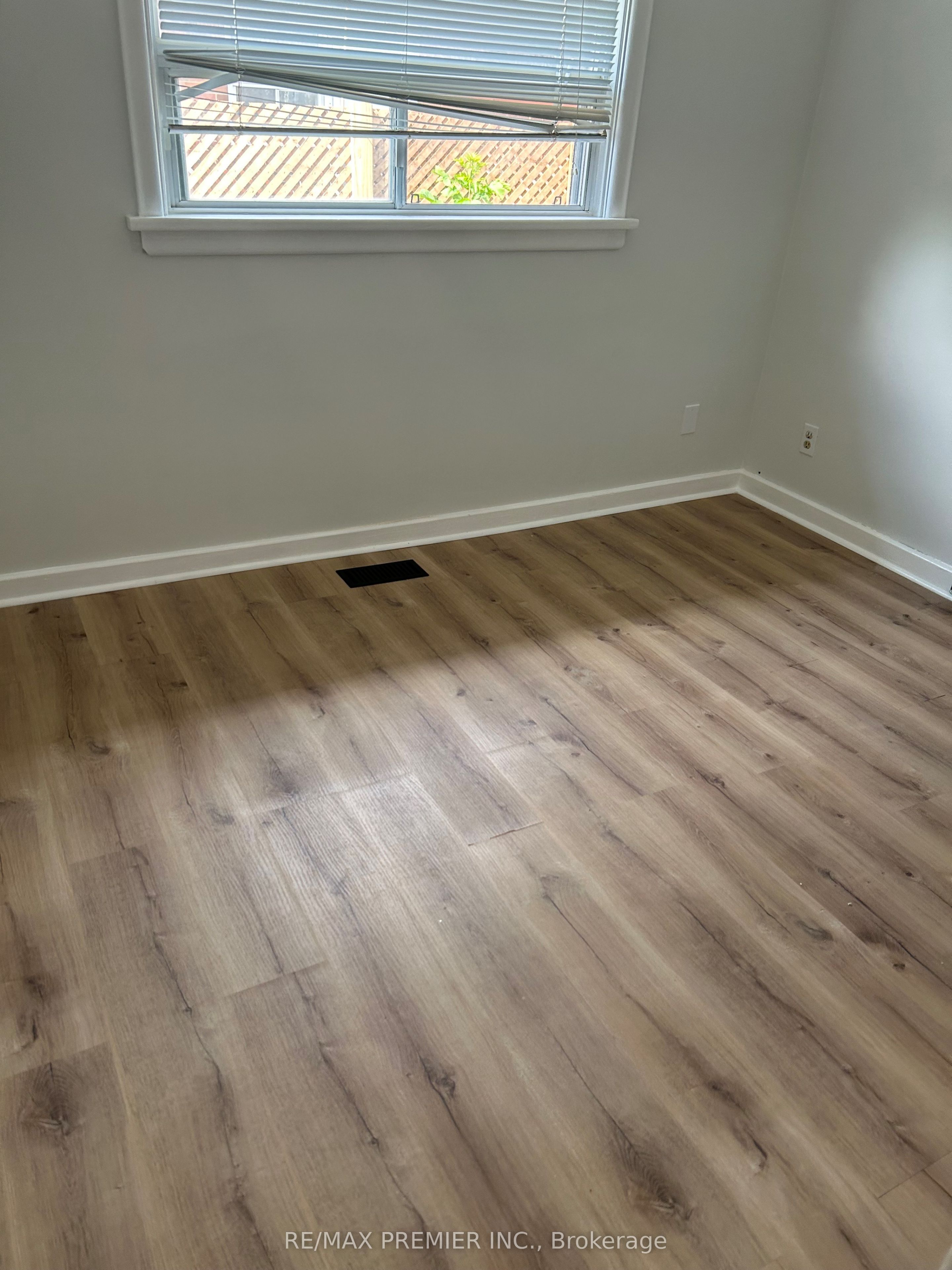 MLS #W12338189 image #3