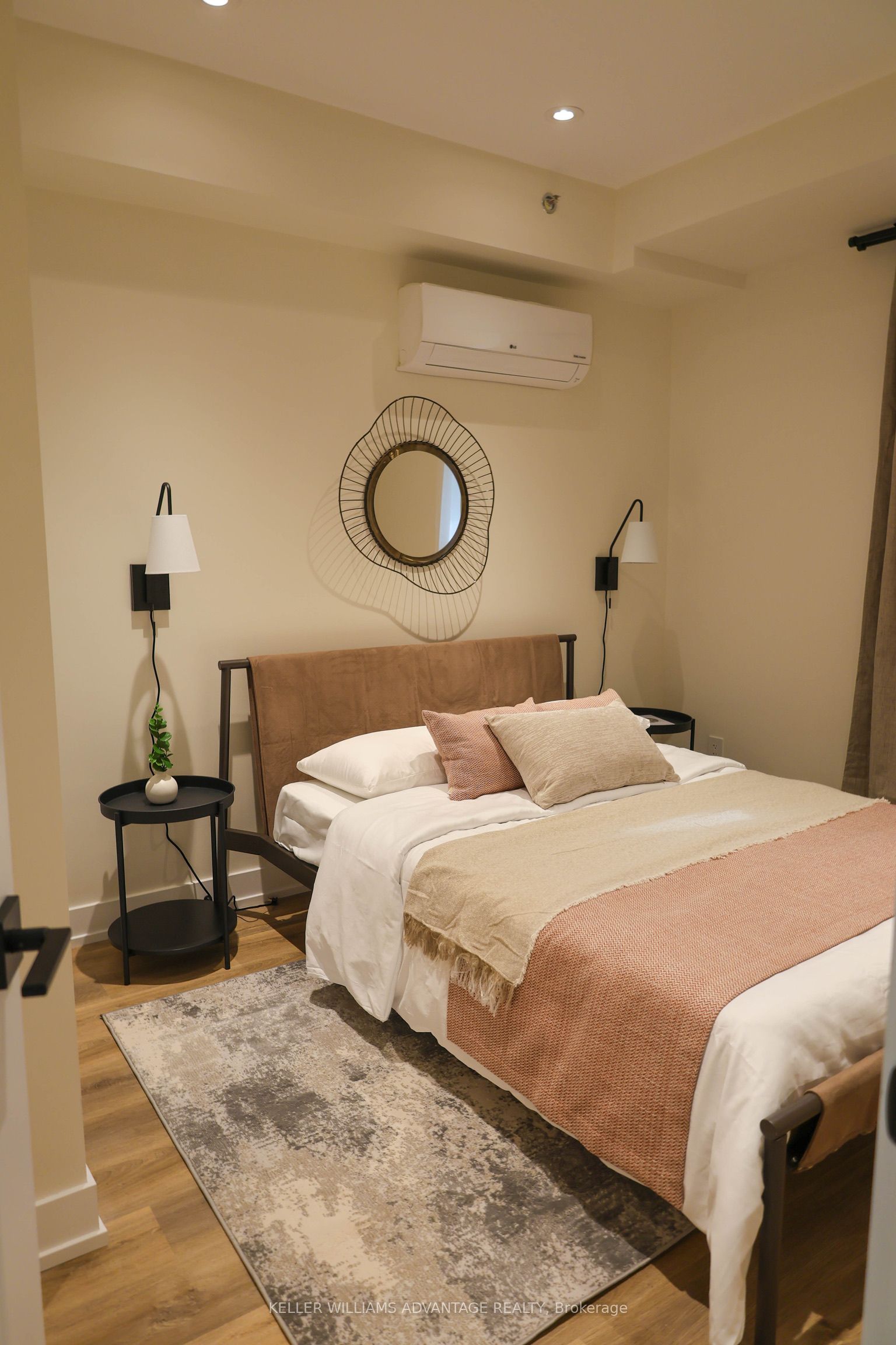 MLS #W12338383 image #8