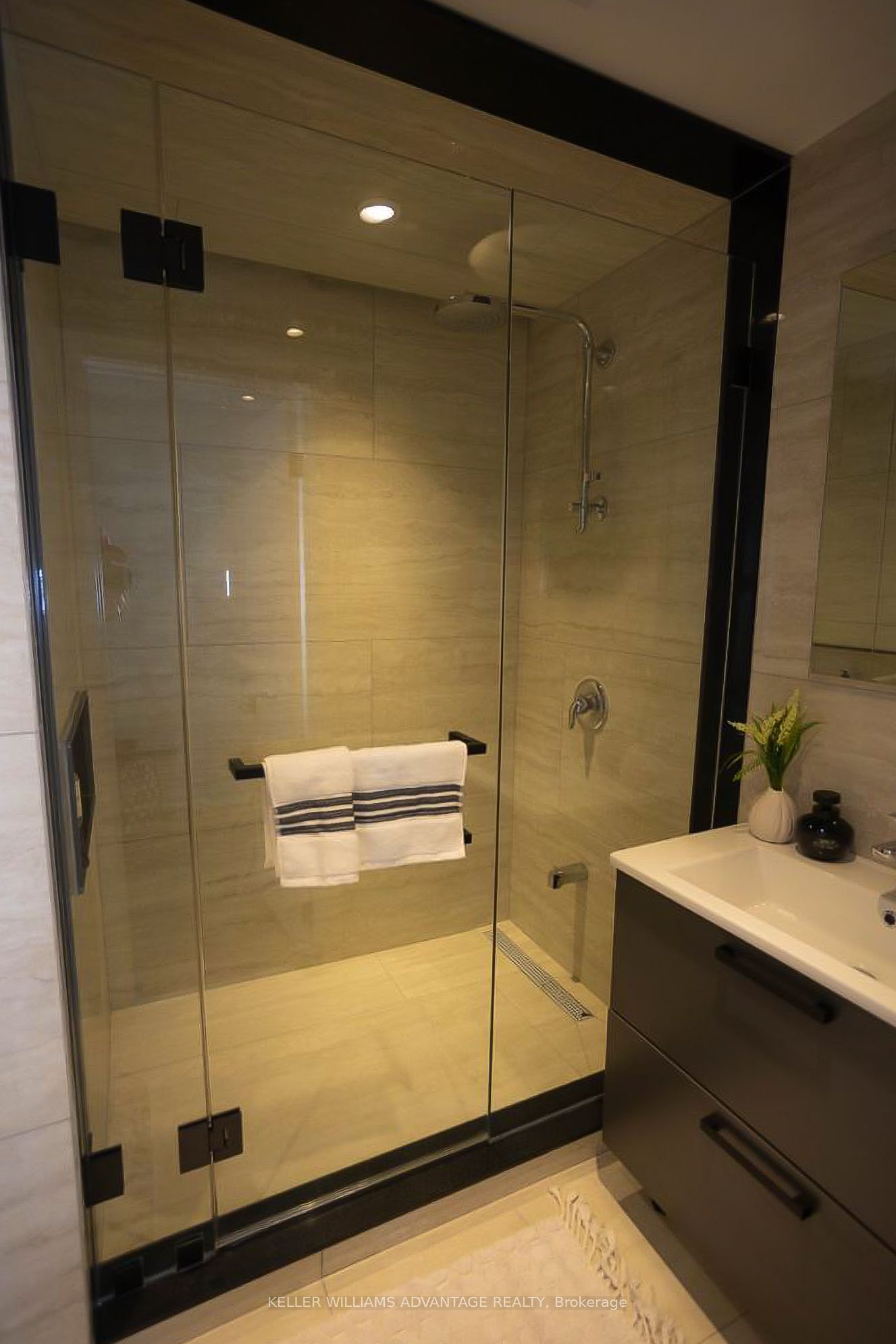 MLS #W12338383 image #9