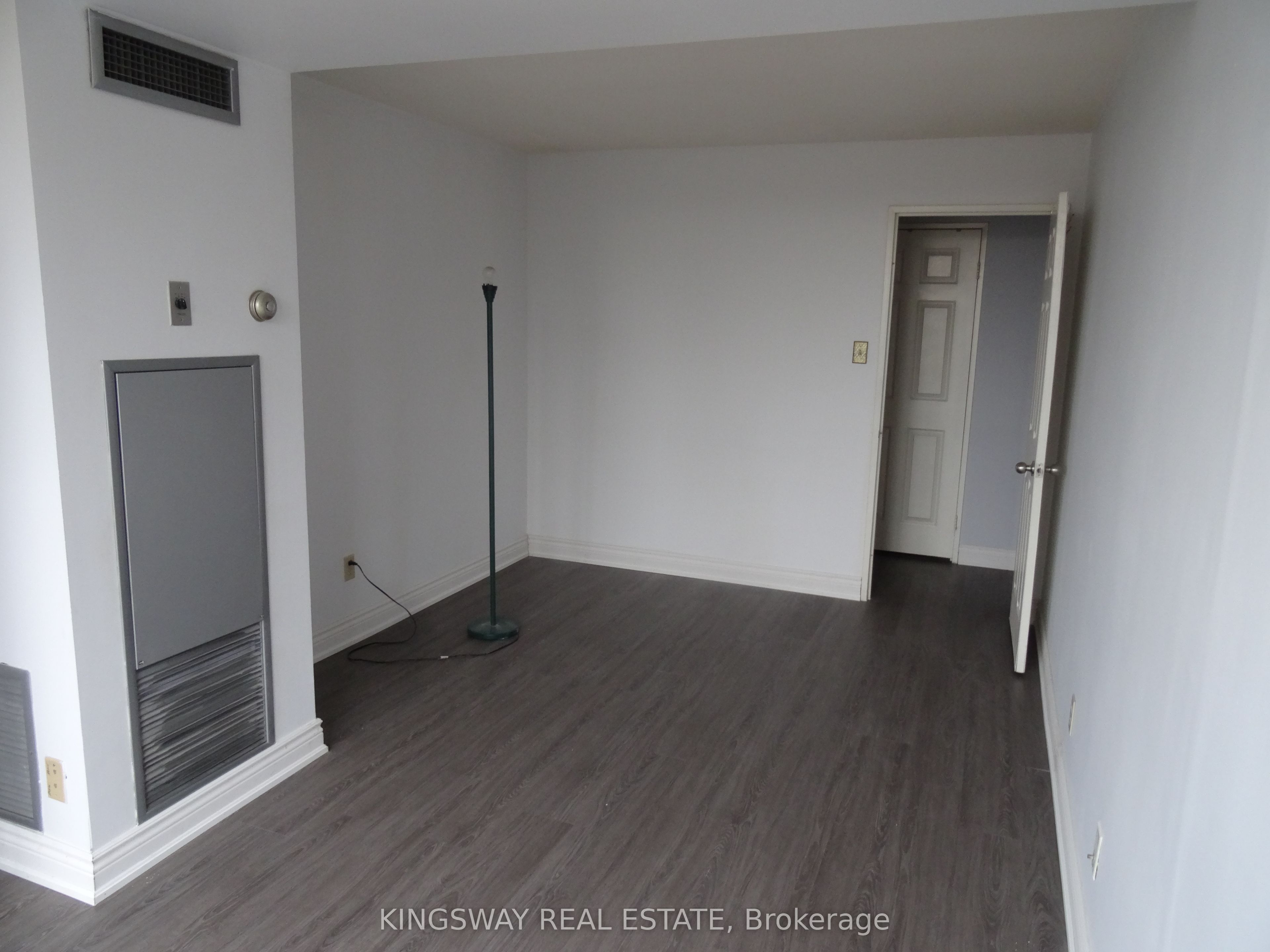 MLS #W12338552 image #7