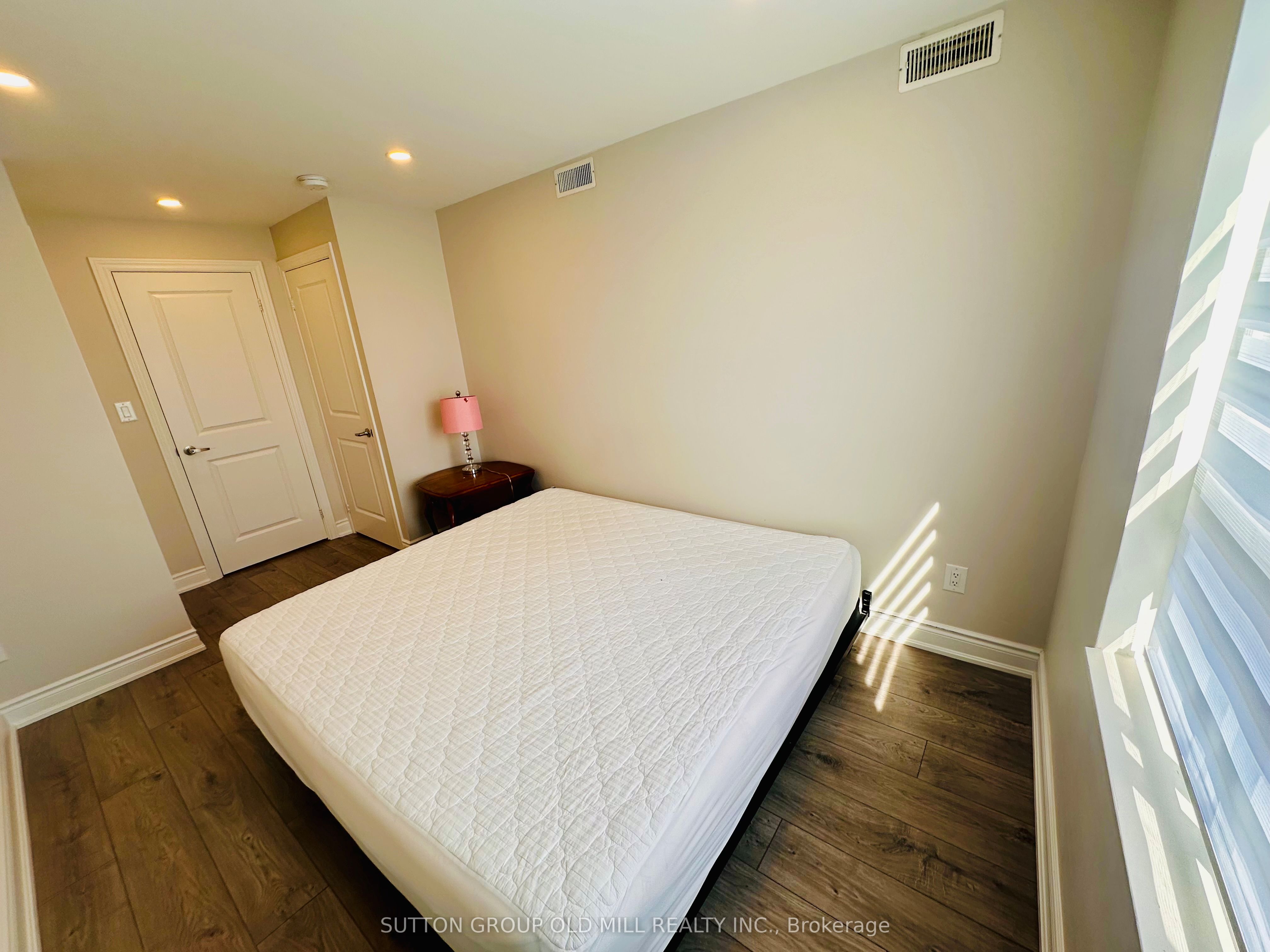 MLS #W12339050 image #16