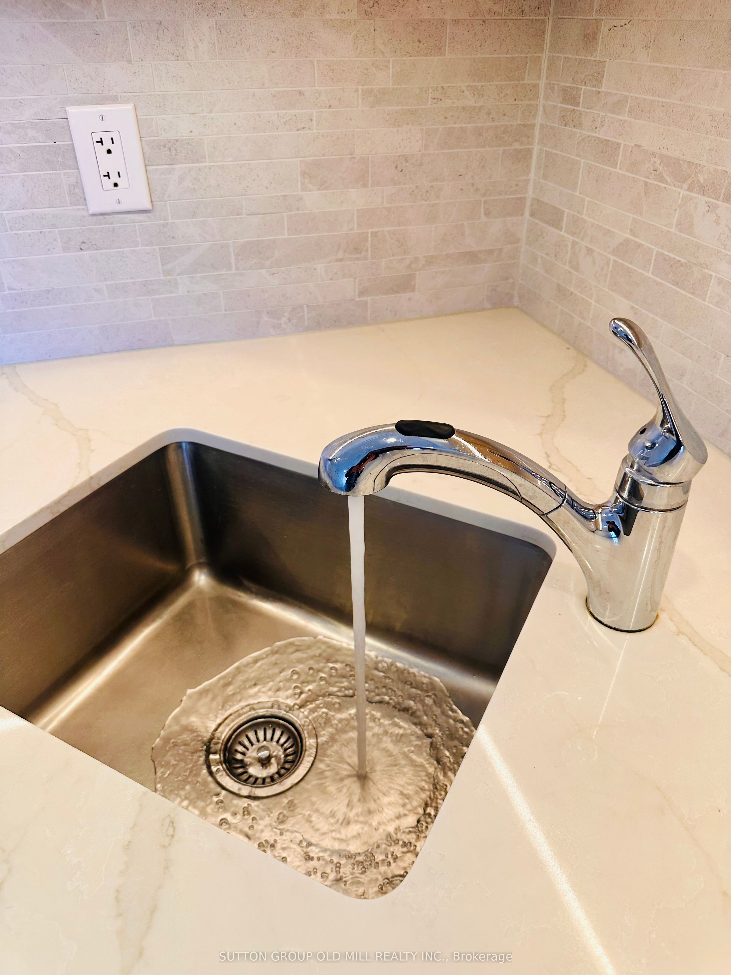 MLS #W12339050 image #5