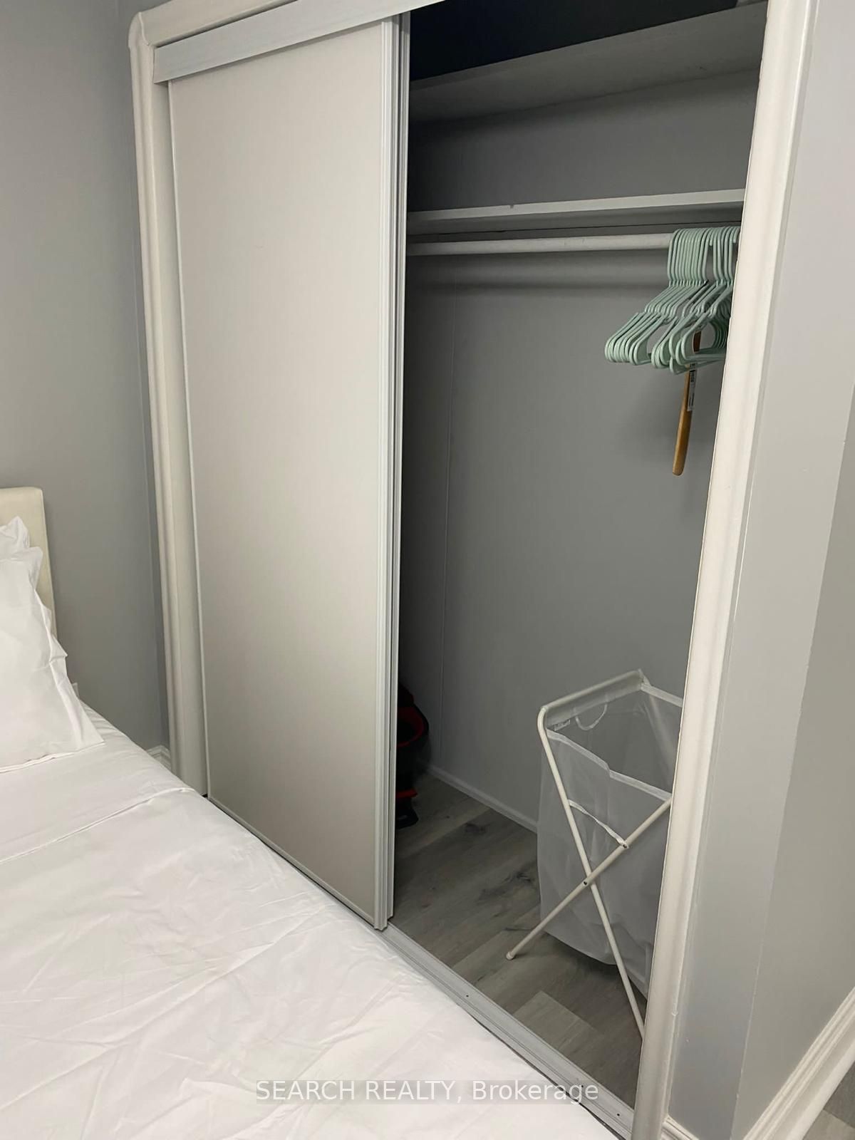 MLS #W12339553 image #4