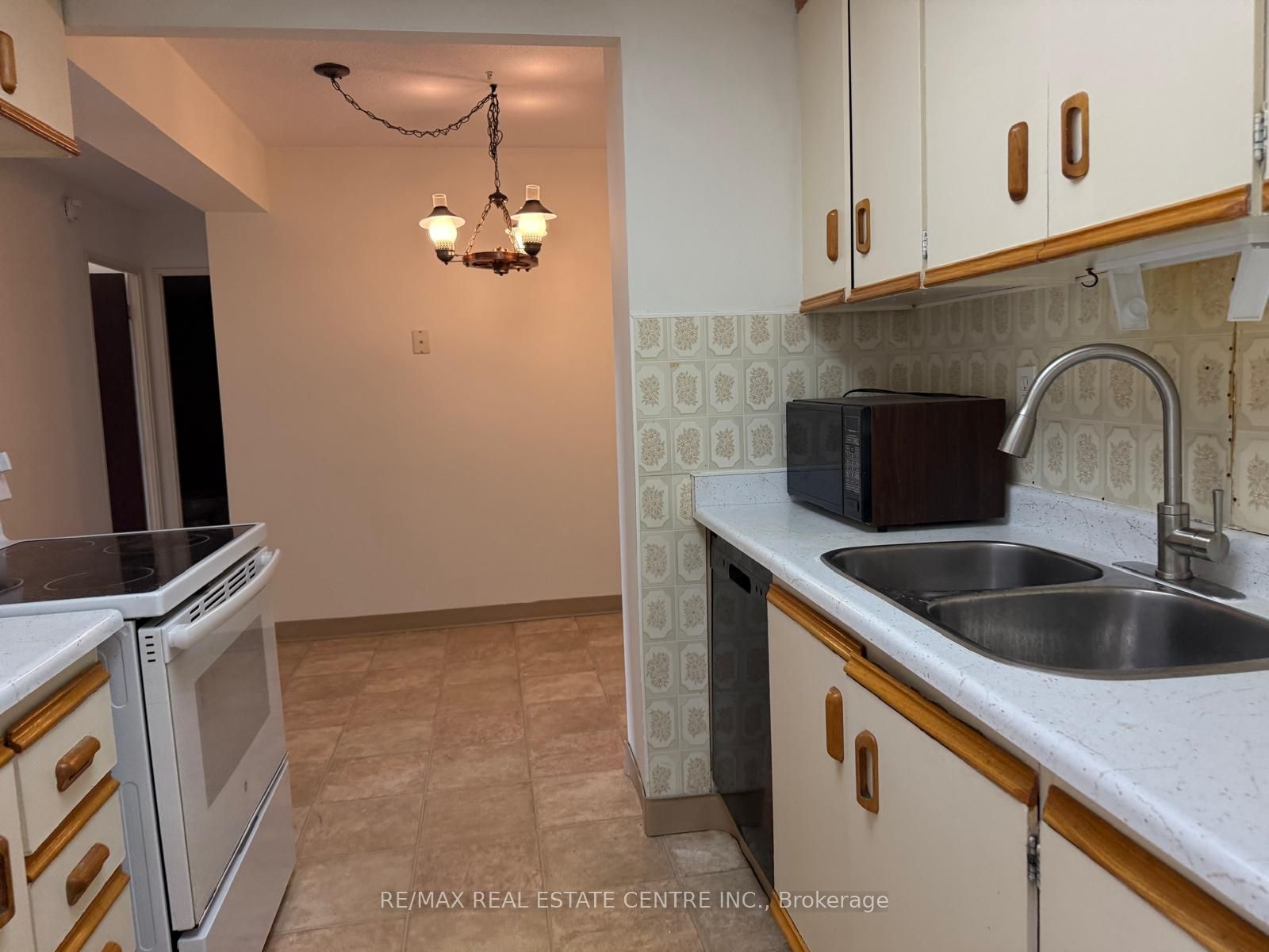 MLS #W12341827 image #11