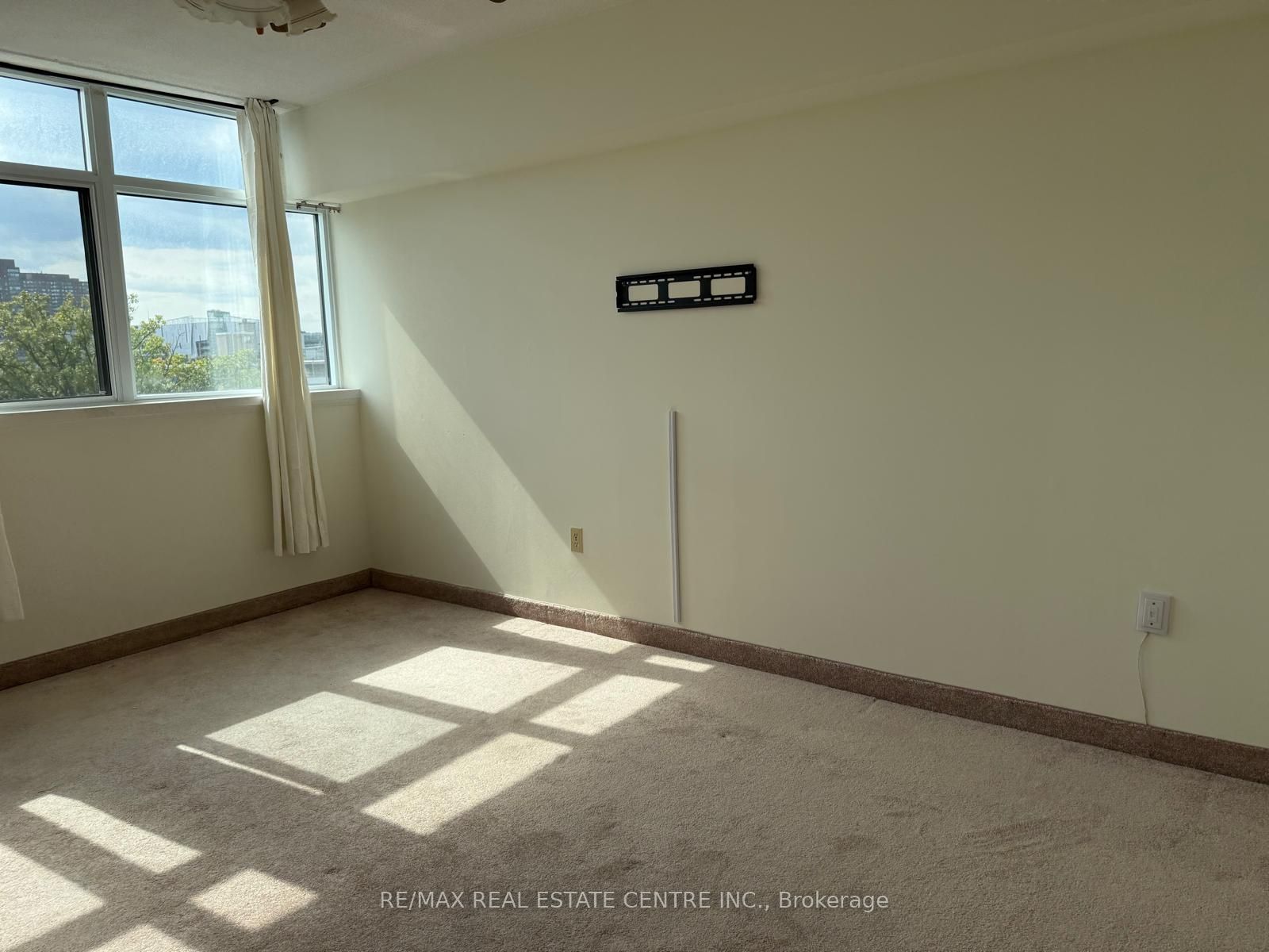 MLS #W12341827 image #19