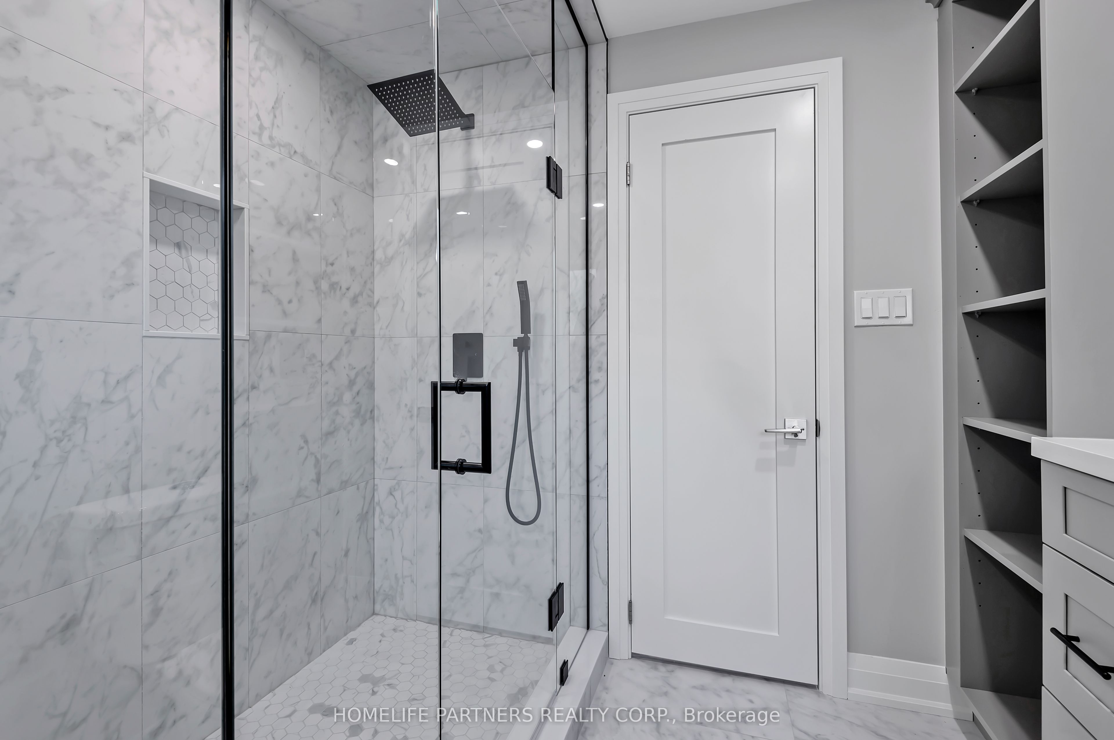 MLS #W12342227 image #14