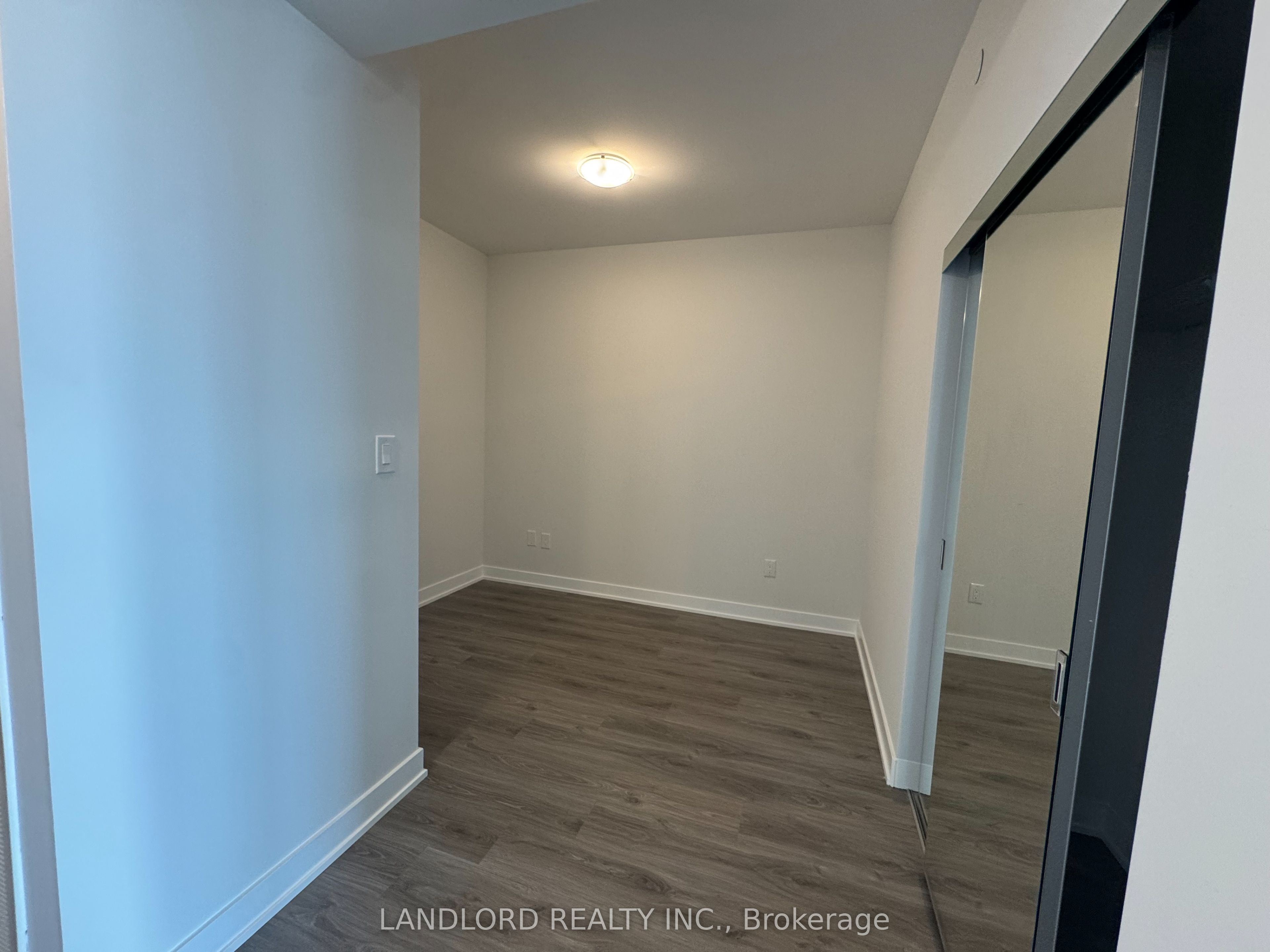 MLS #W12343763 image #10